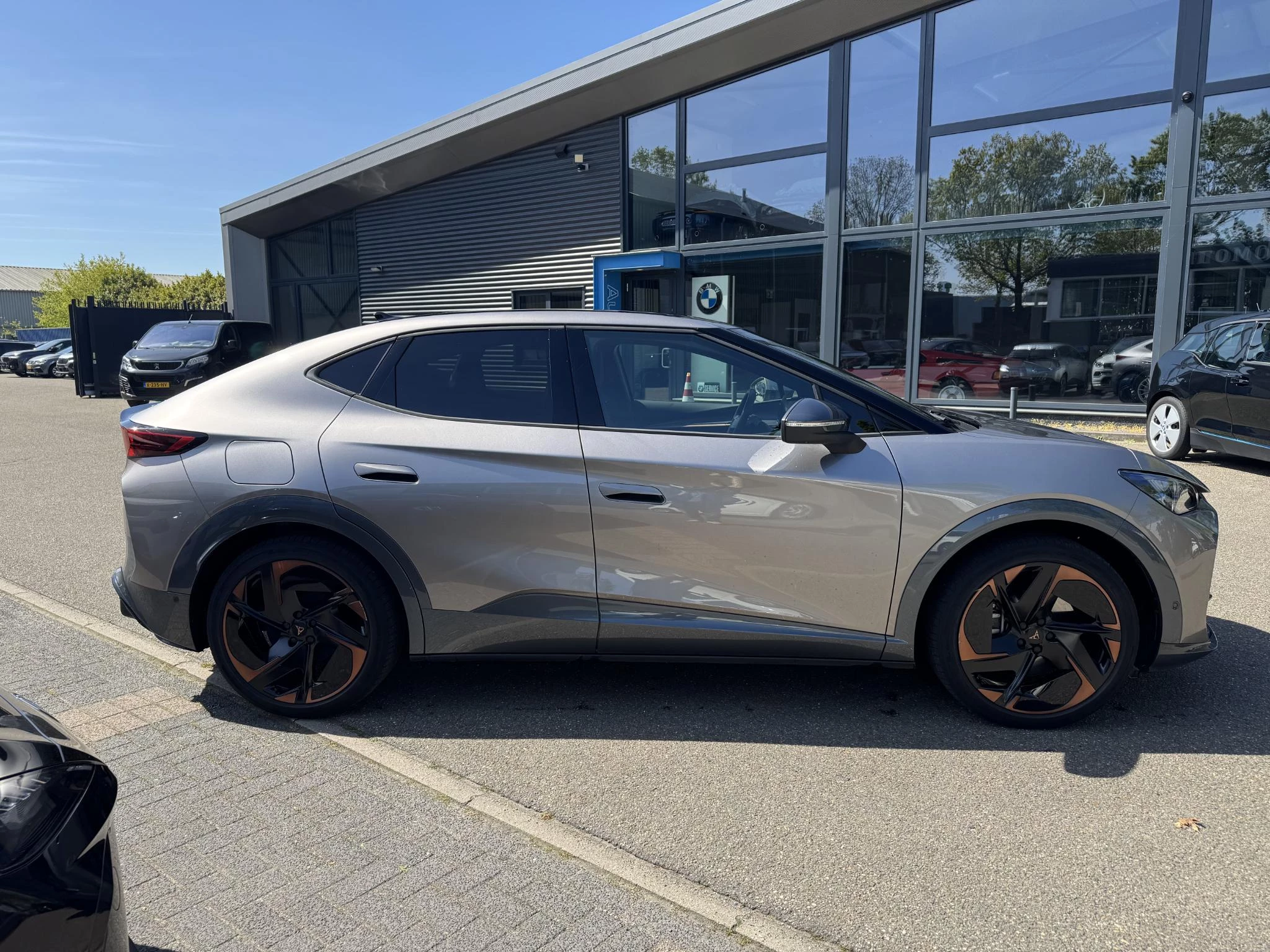 Hoofdafbeelding CUPRA Tavascan