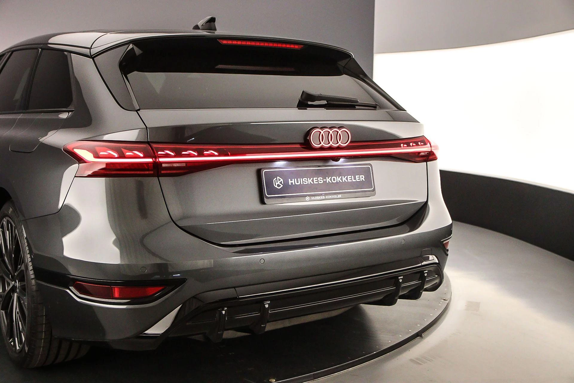 Hoofdafbeelding Audi S6 Avant e-tron