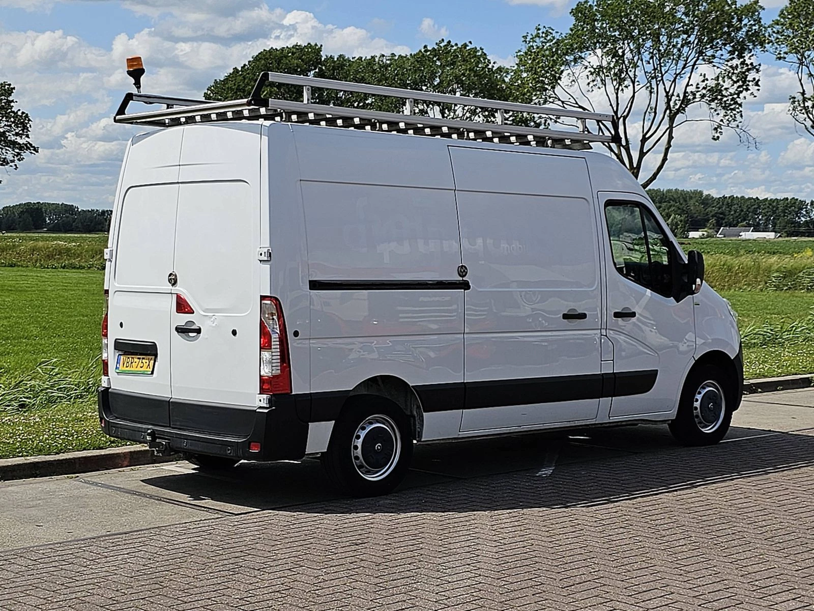 Hoofdafbeelding Opel Movano
