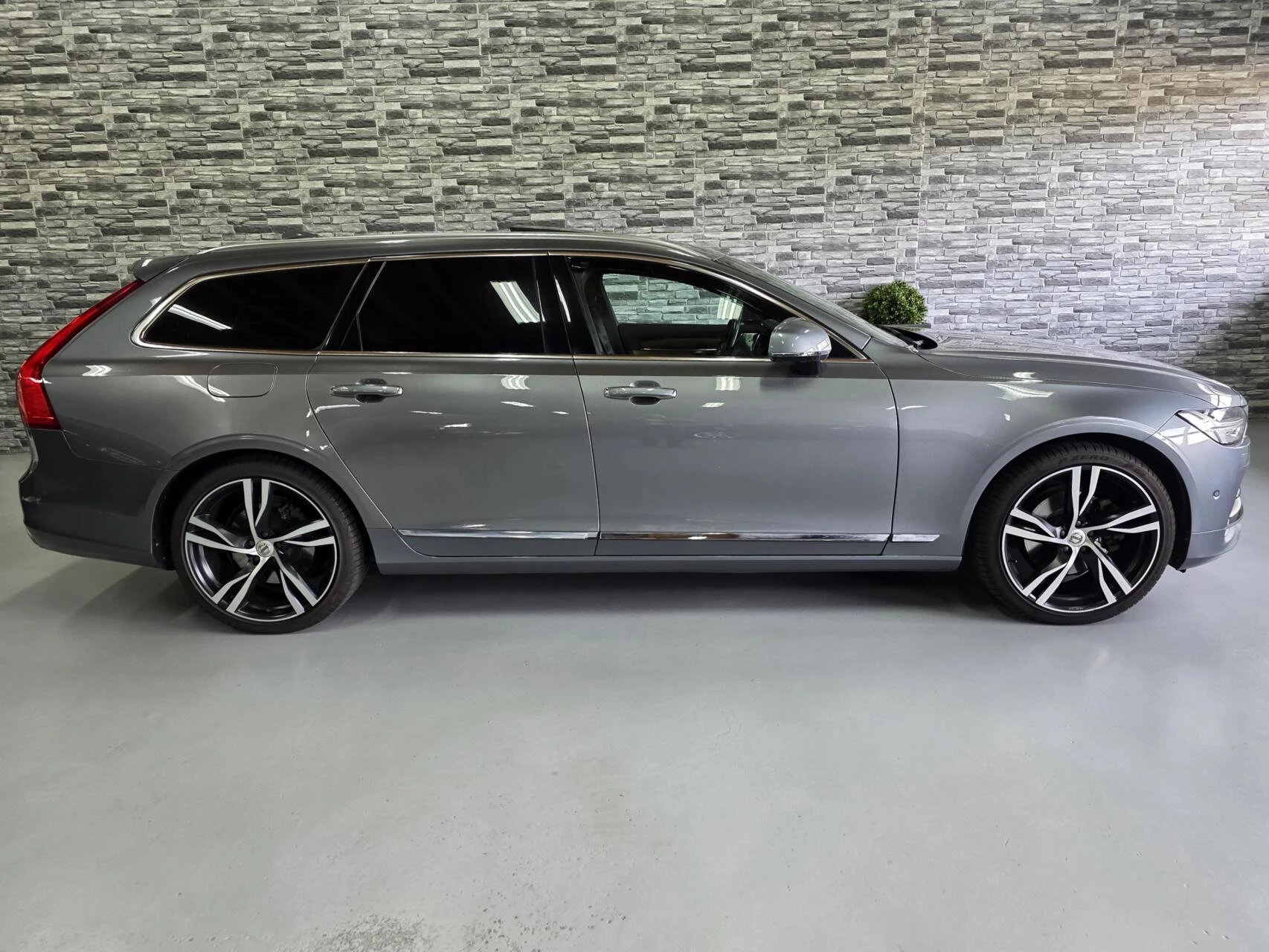 Hoofdafbeelding Volvo V90