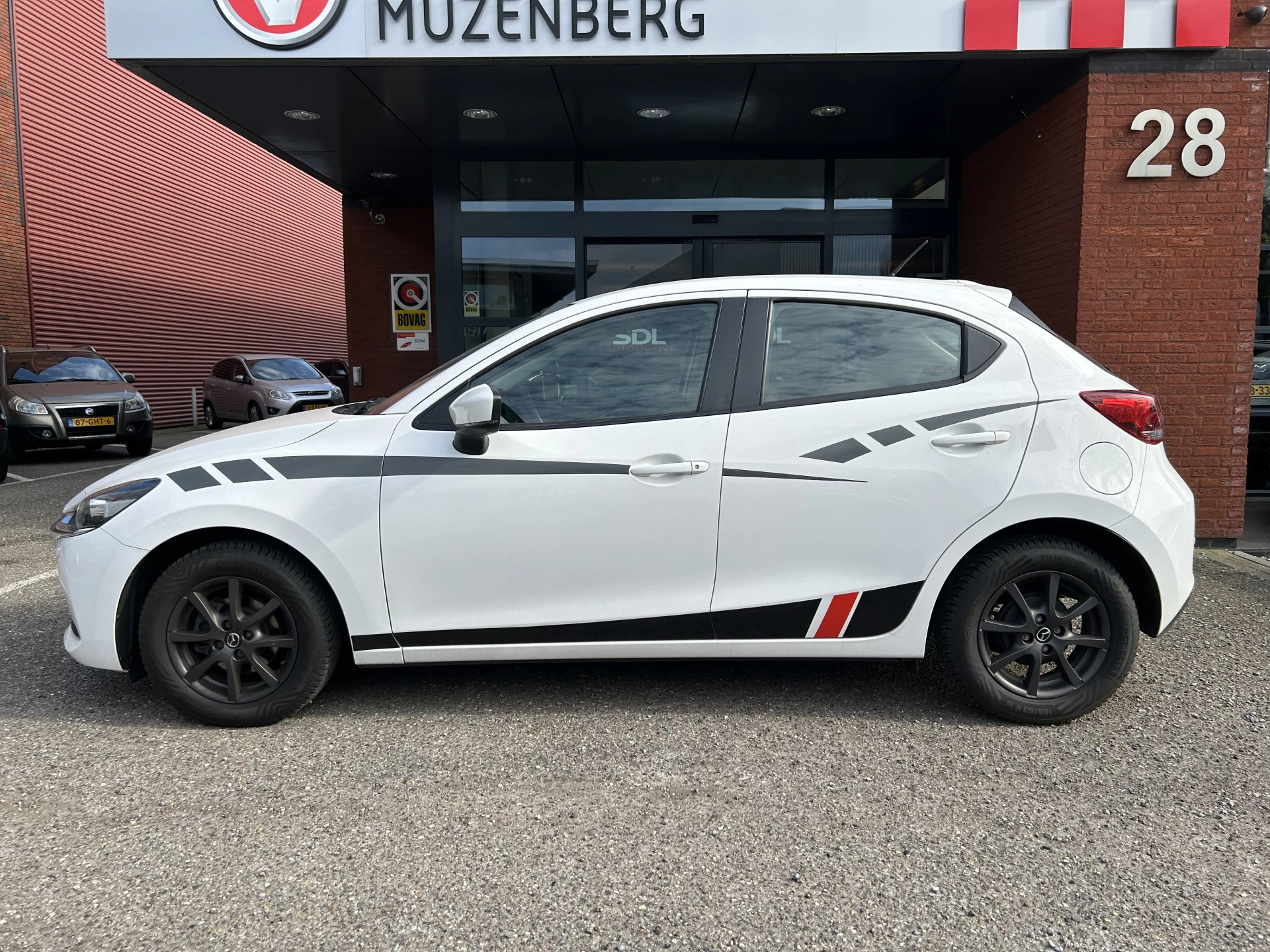 Hoofdafbeelding Mazda 2