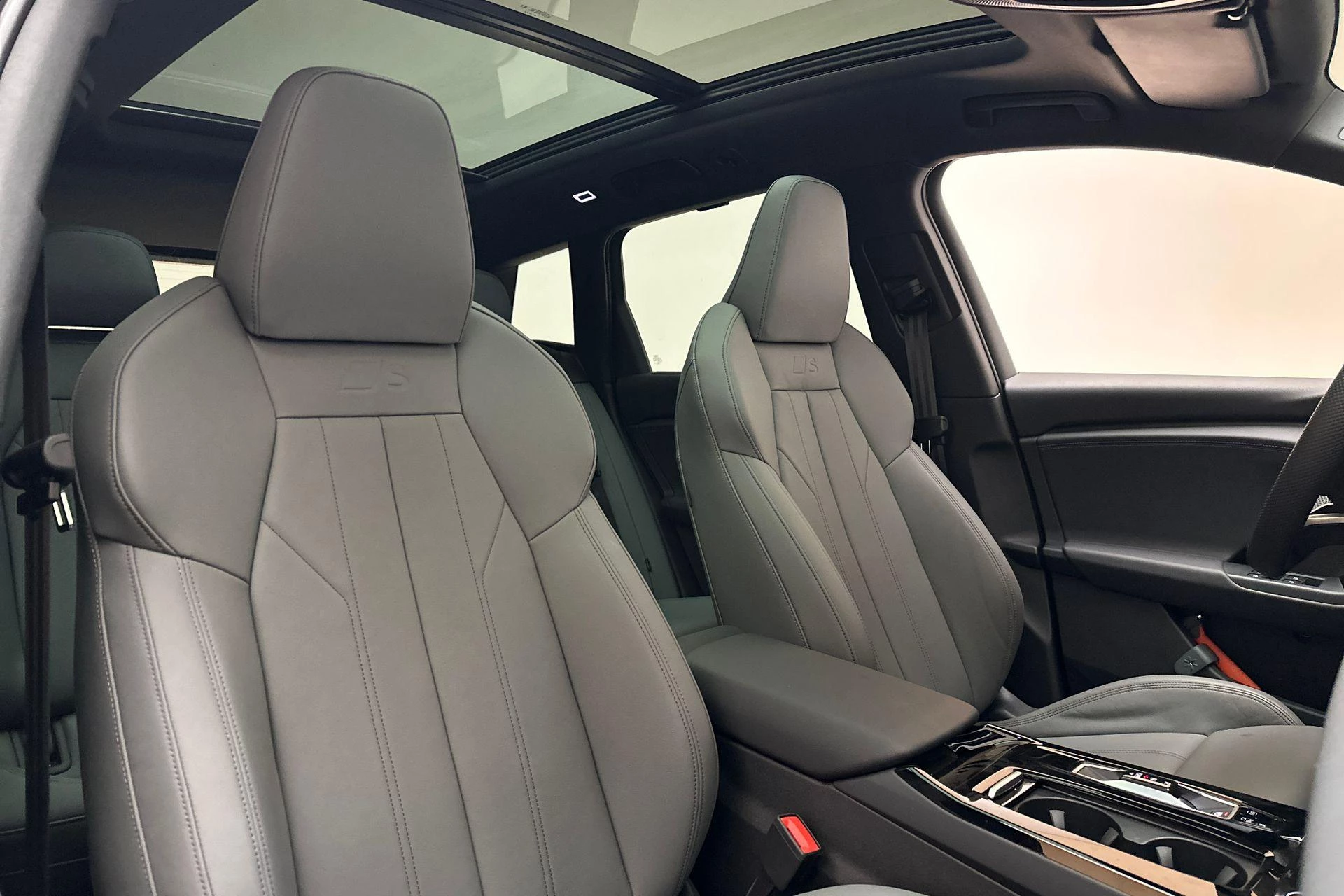 Hoofdafbeelding Audi Q6 e-tron