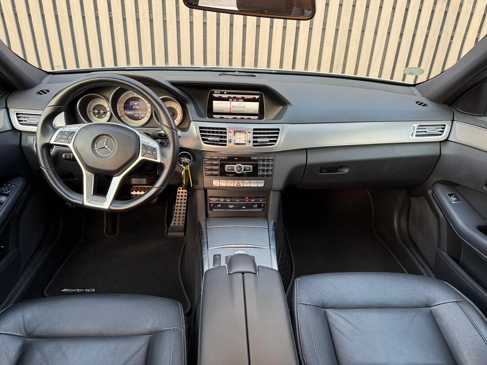 Hoofdafbeelding Mercedes-Benz E-Klasse