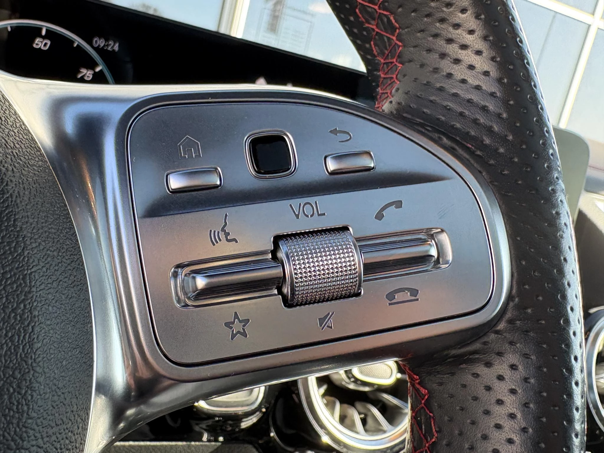 Hoofdafbeelding Mercedes-Benz EQA