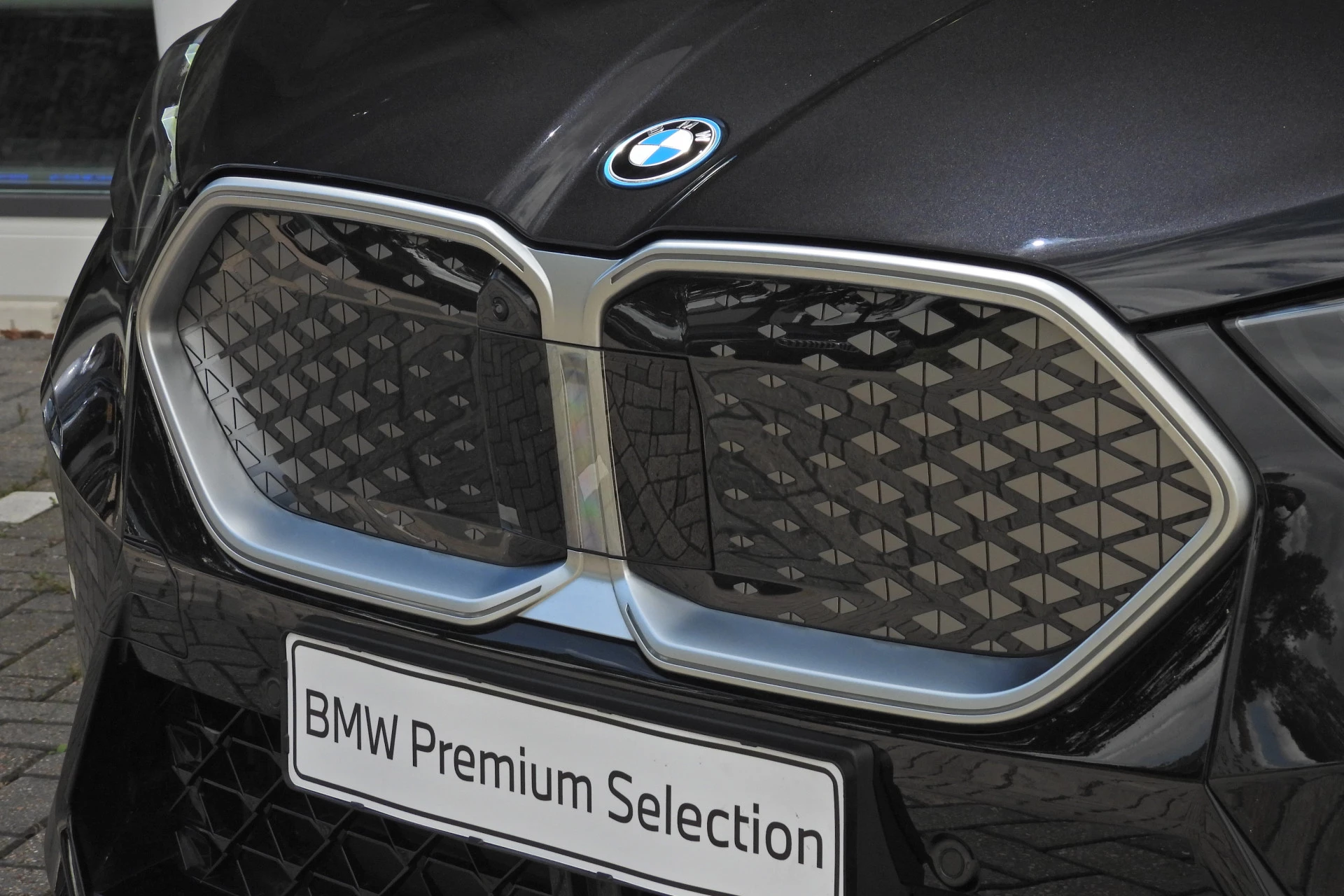 Hoofdafbeelding BMW iX2