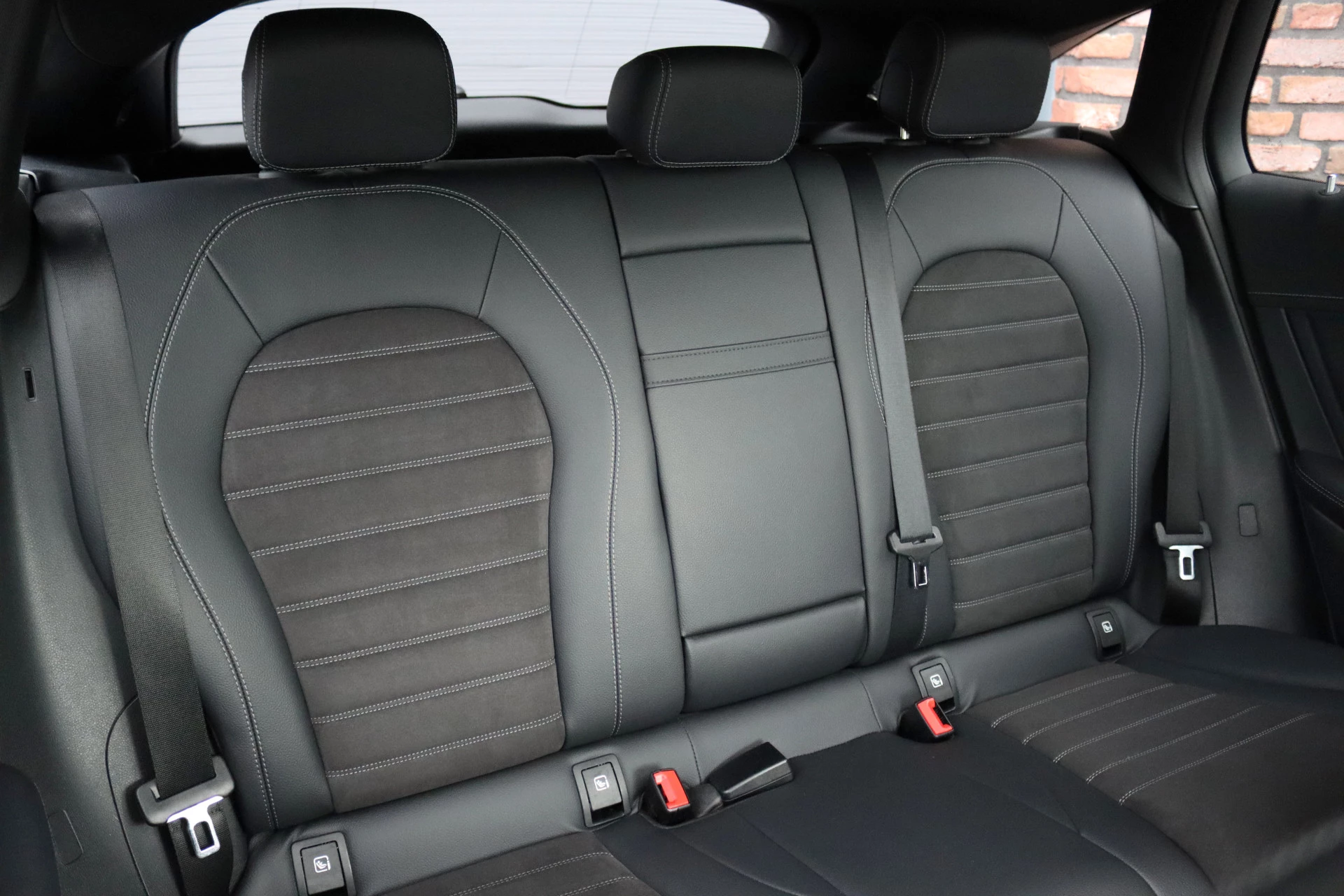 Hoofdafbeelding Mercedes-Benz EQC