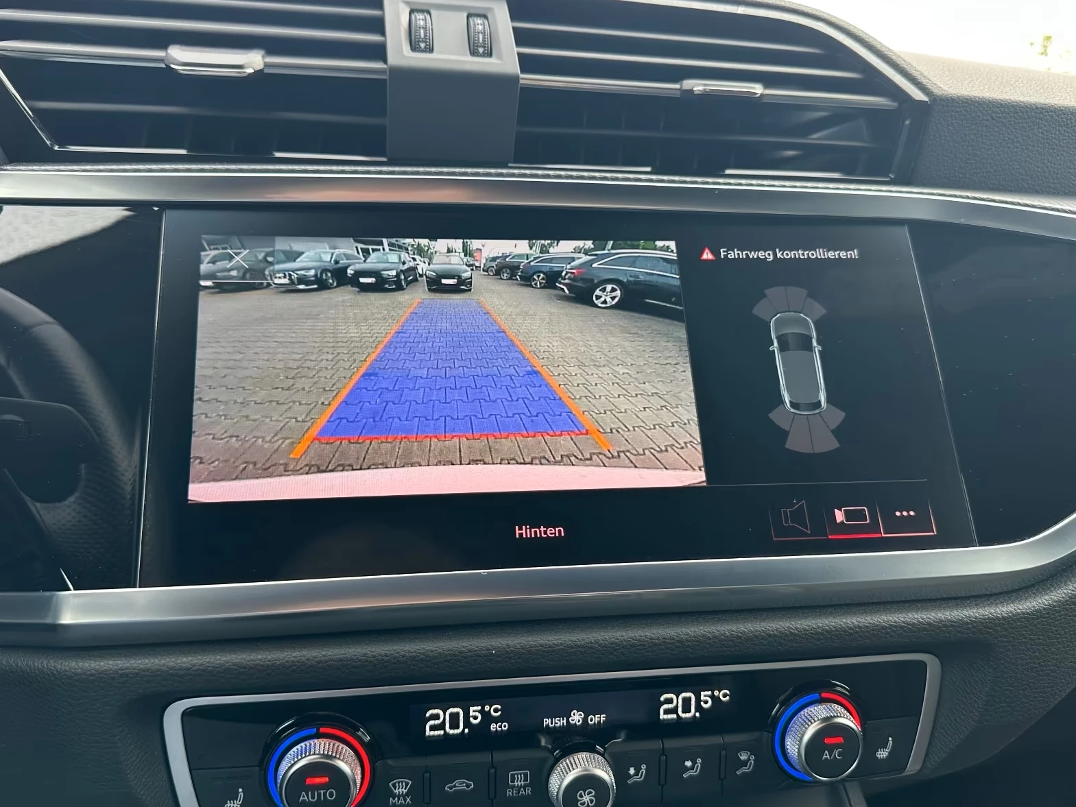 Hoofdafbeelding Audi Q3