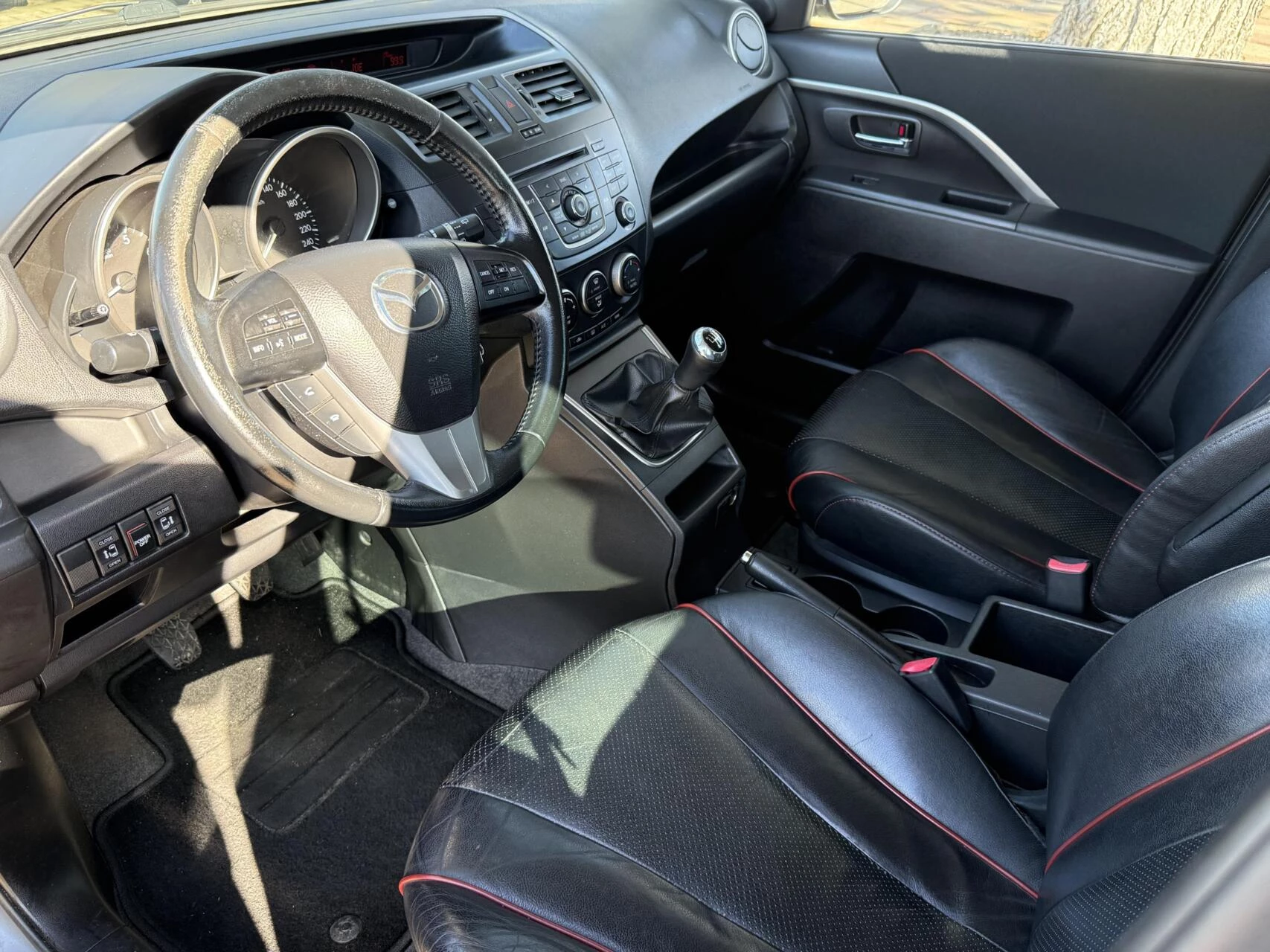 Hoofdafbeelding Mazda 5