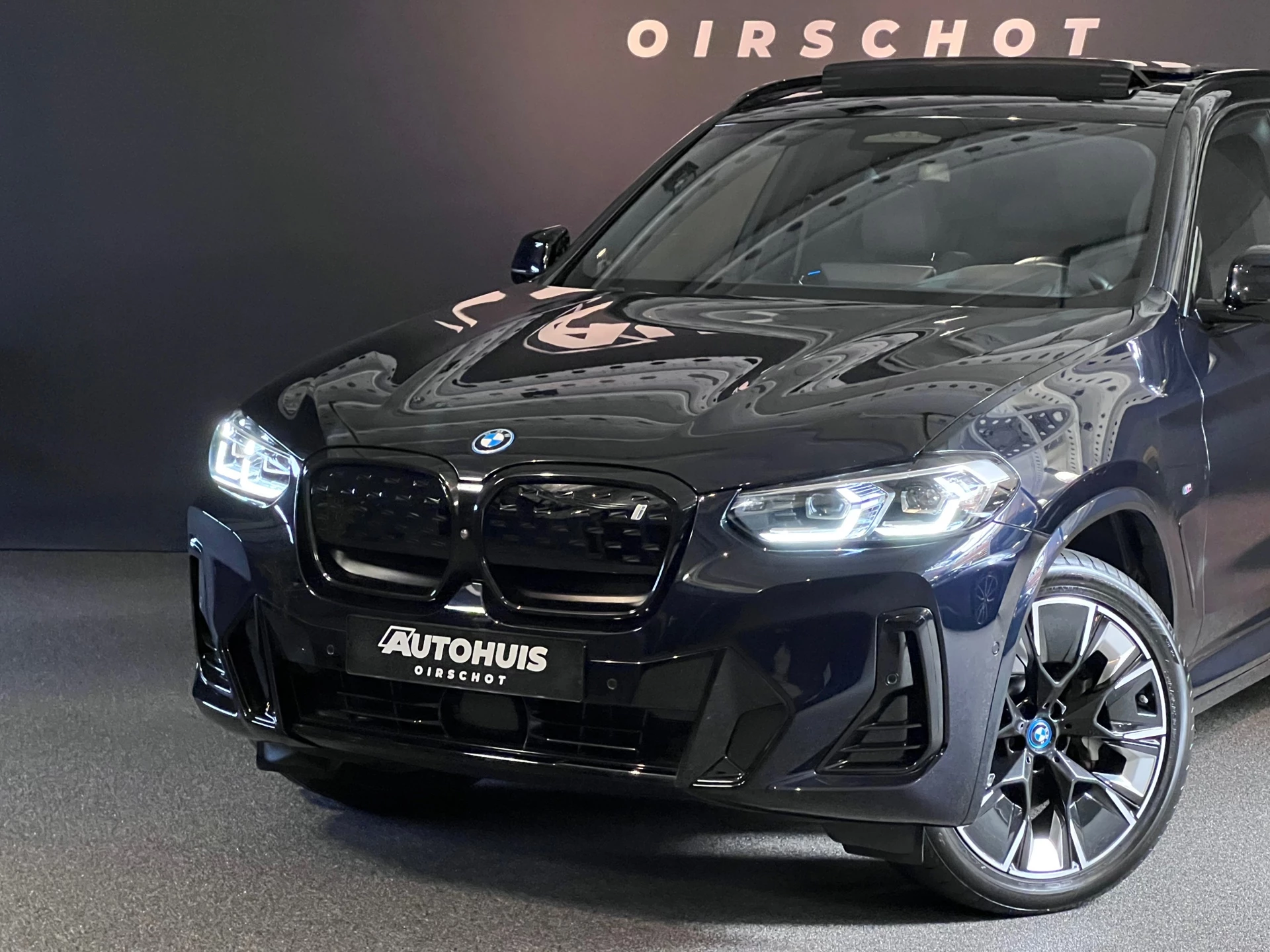 Hoofdafbeelding BMW iX3