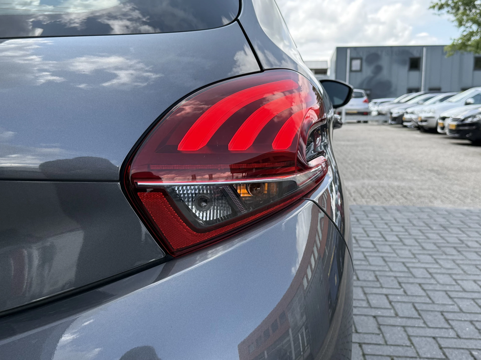 Hoofdafbeelding Peugeot 208