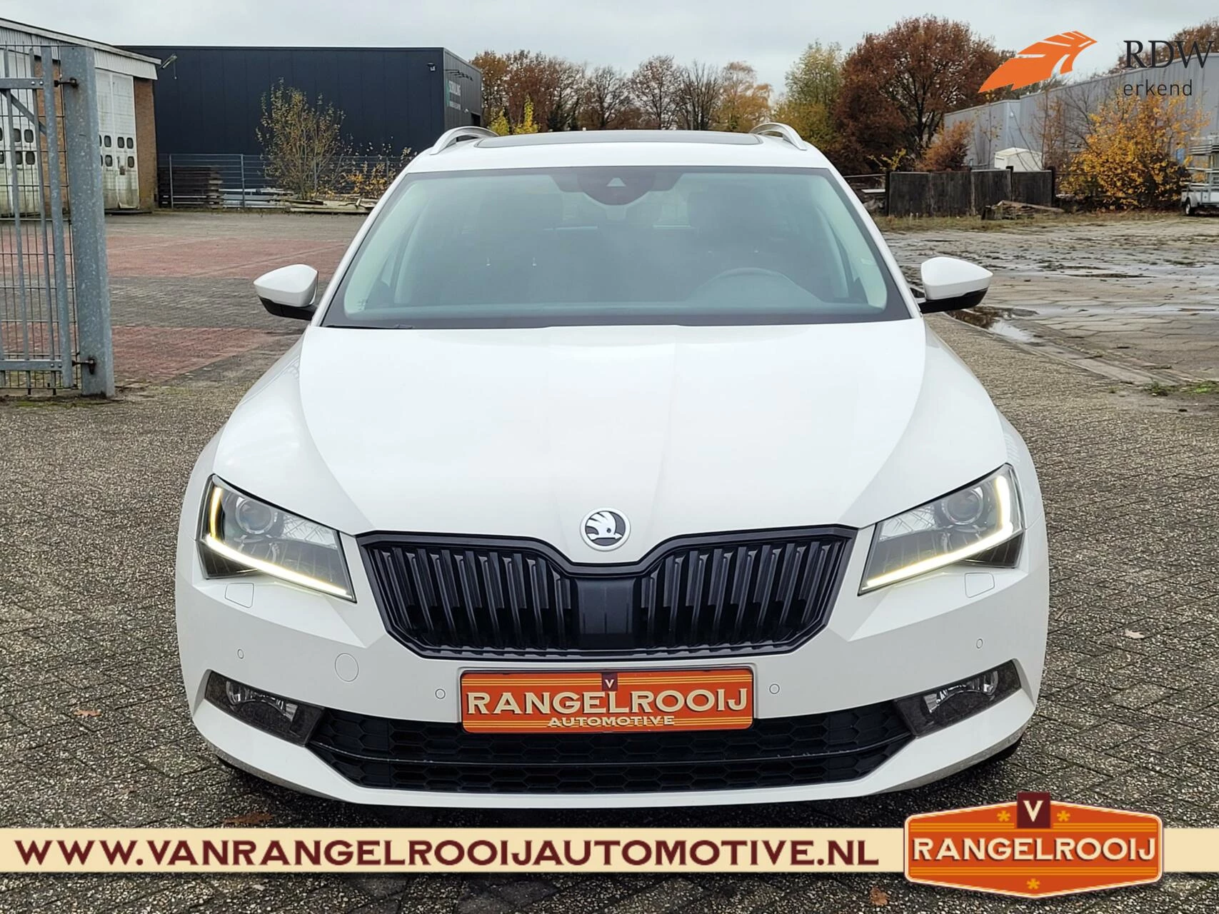 Hoofdafbeelding Škoda Superb