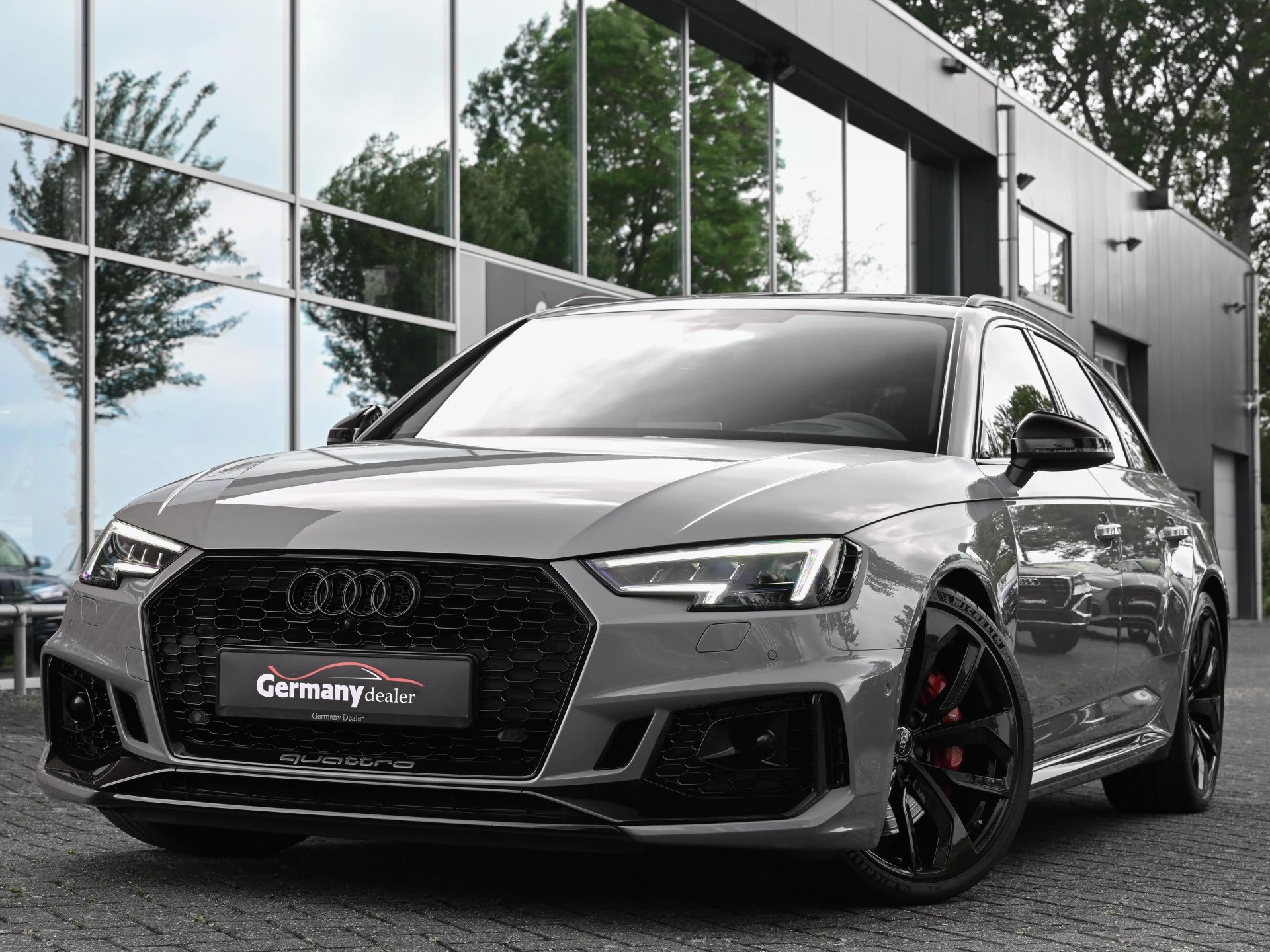 Hoofdafbeelding Audi RS4