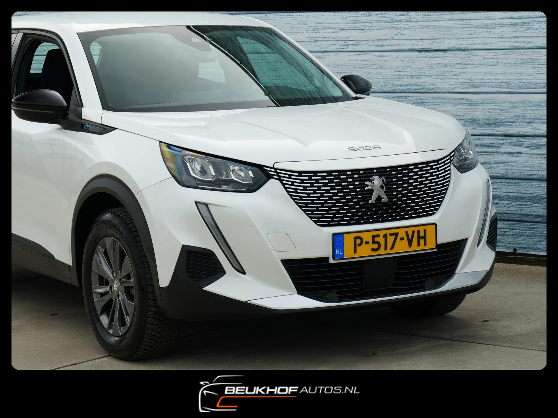 Hoofdafbeelding Peugeot e-2008