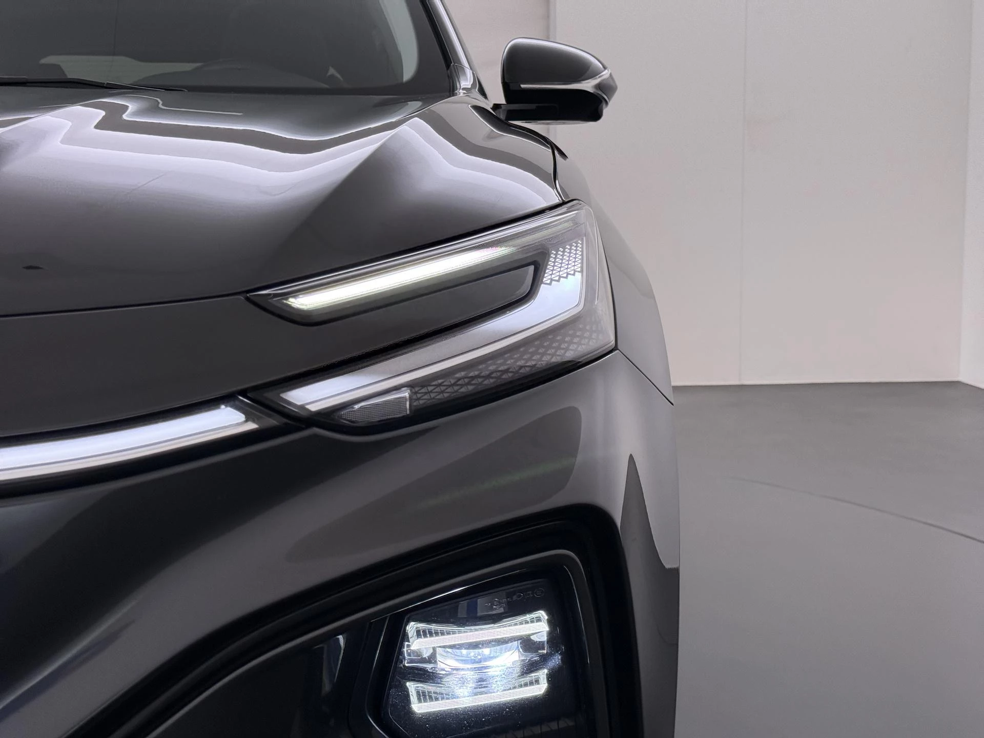 Hoofdafbeelding MG Marvel R