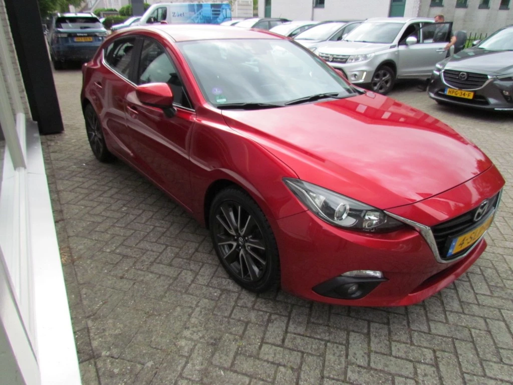 Hoofdafbeelding Mazda 3