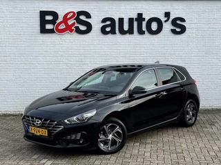 Hoofdafbeelding Hyundai i30 Hyundai I30 1.0 T-GDi MHEV Comfort Achteruitrij camera Apple/Android carplay Led verlichting 6-bak Dab radio