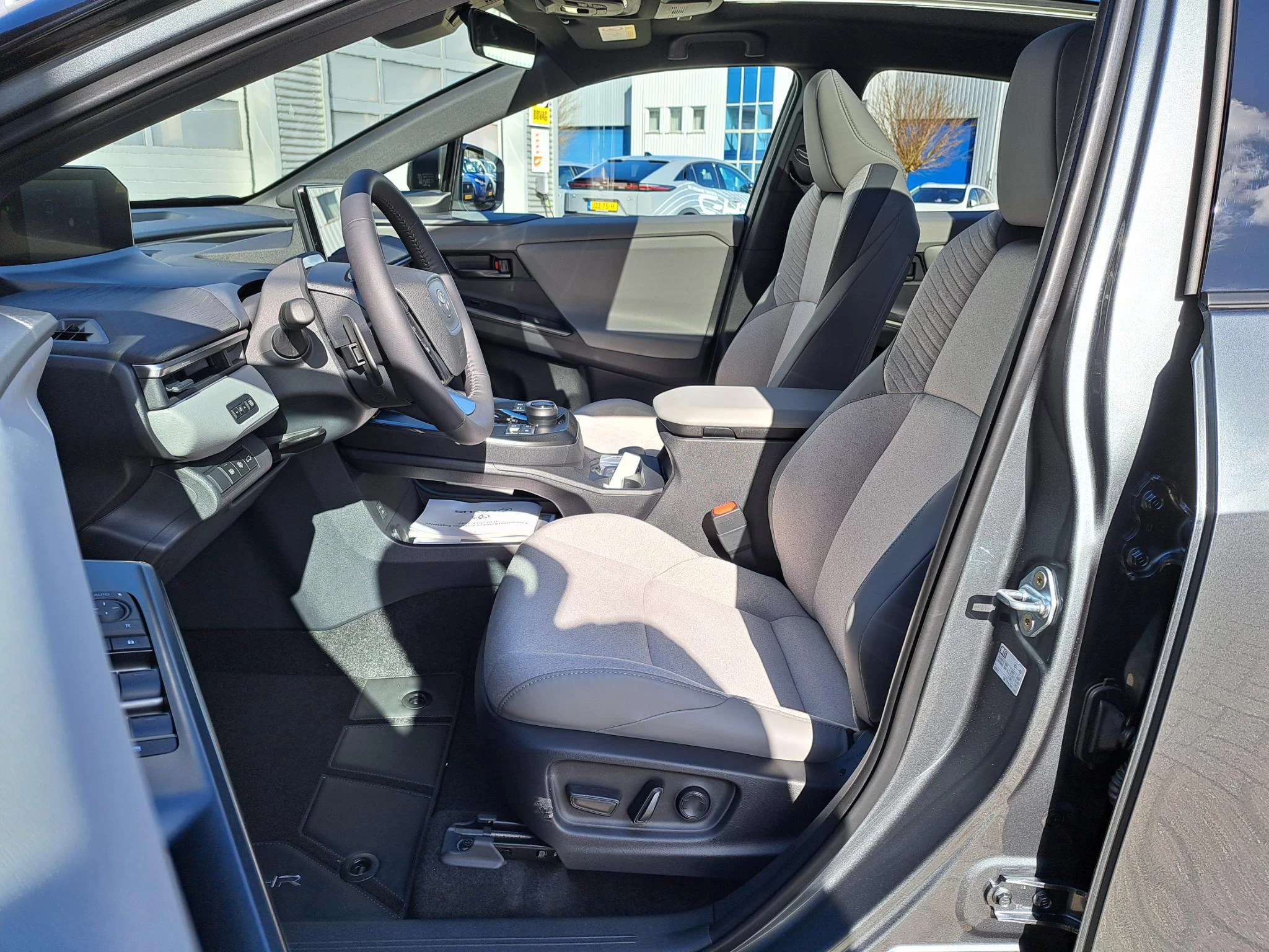 Hoofdafbeelding Toyota C-HR+