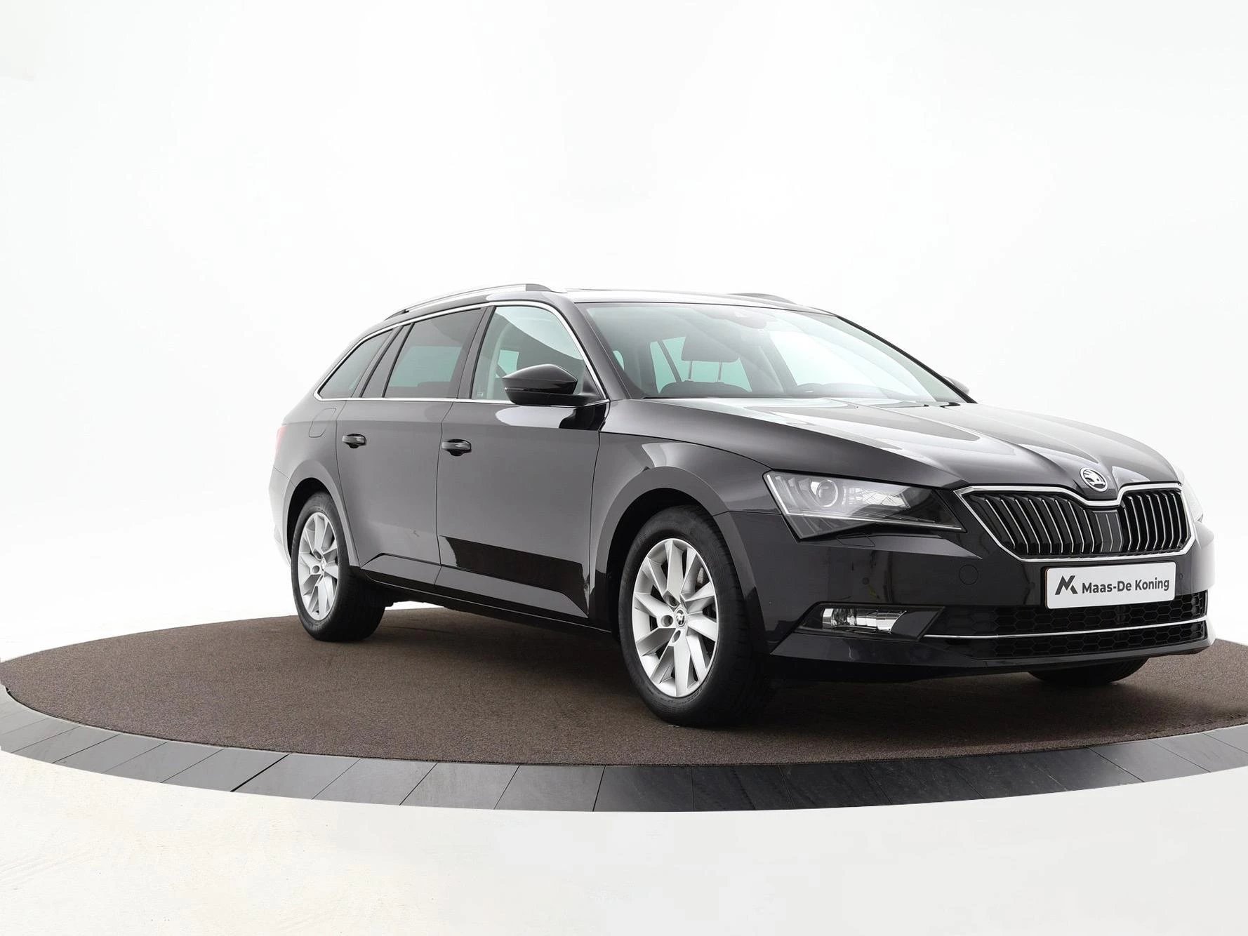 Hoofdafbeelding Škoda Superb