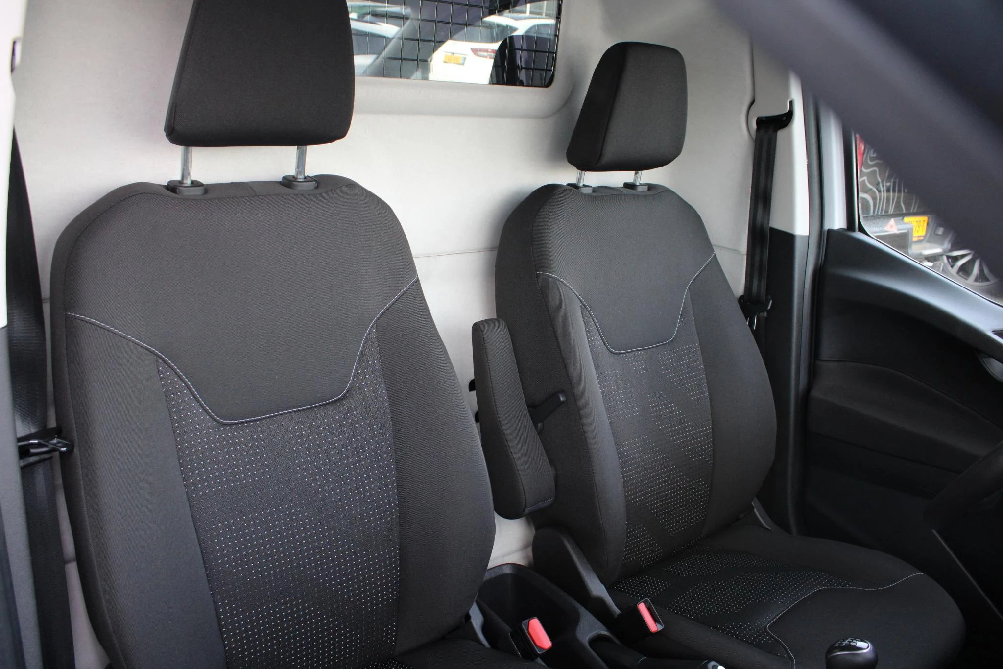 Hoofdafbeelding Ford Transit Courier