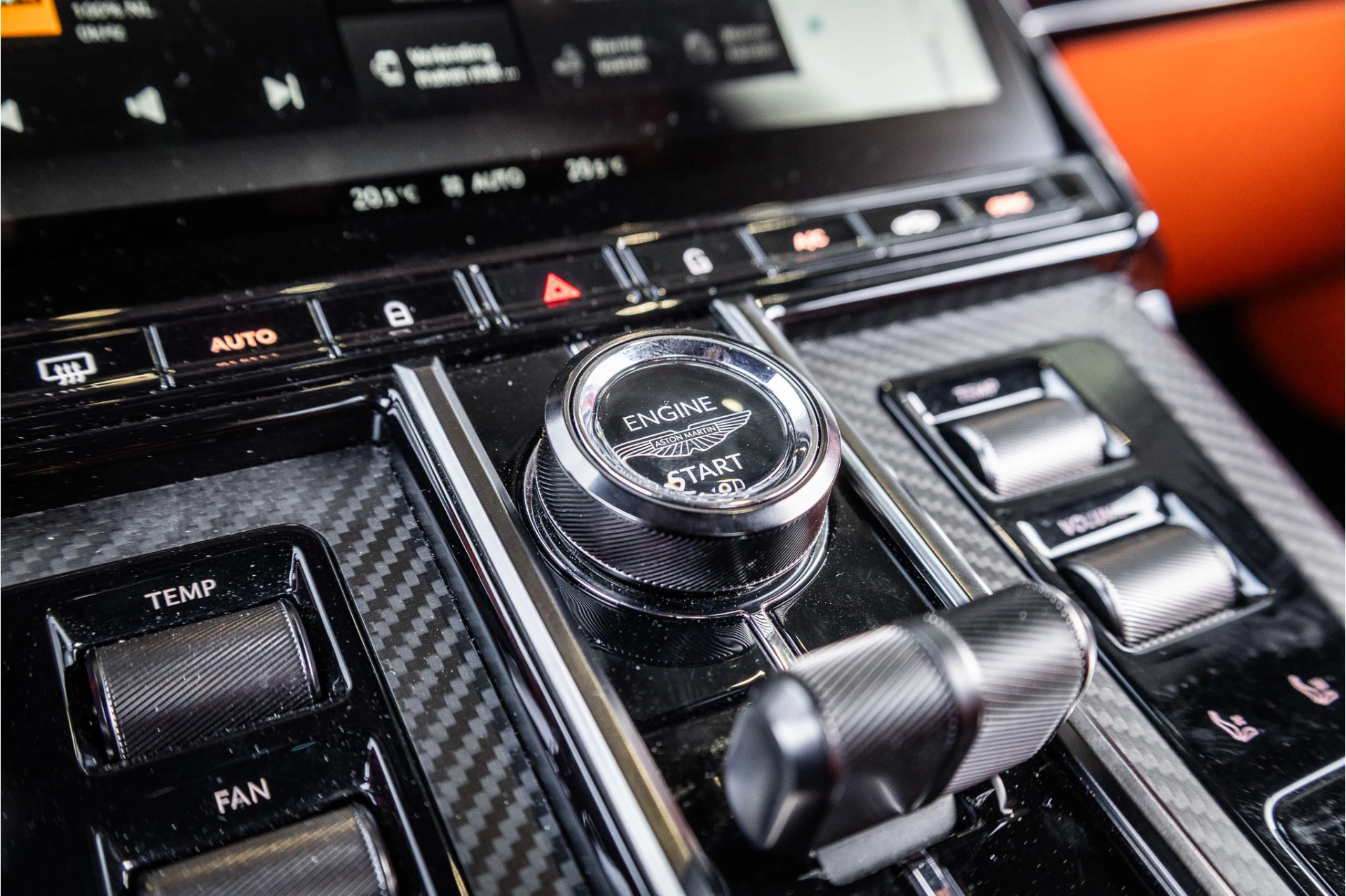 Hoofdafbeelding Aston Martin V8 Vantage