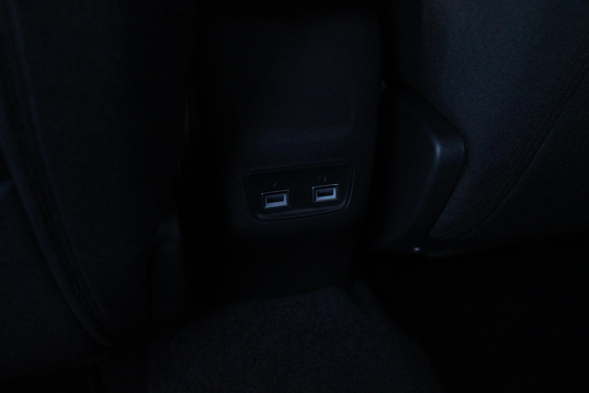Hoofdafbeelding Peugeot e-2008