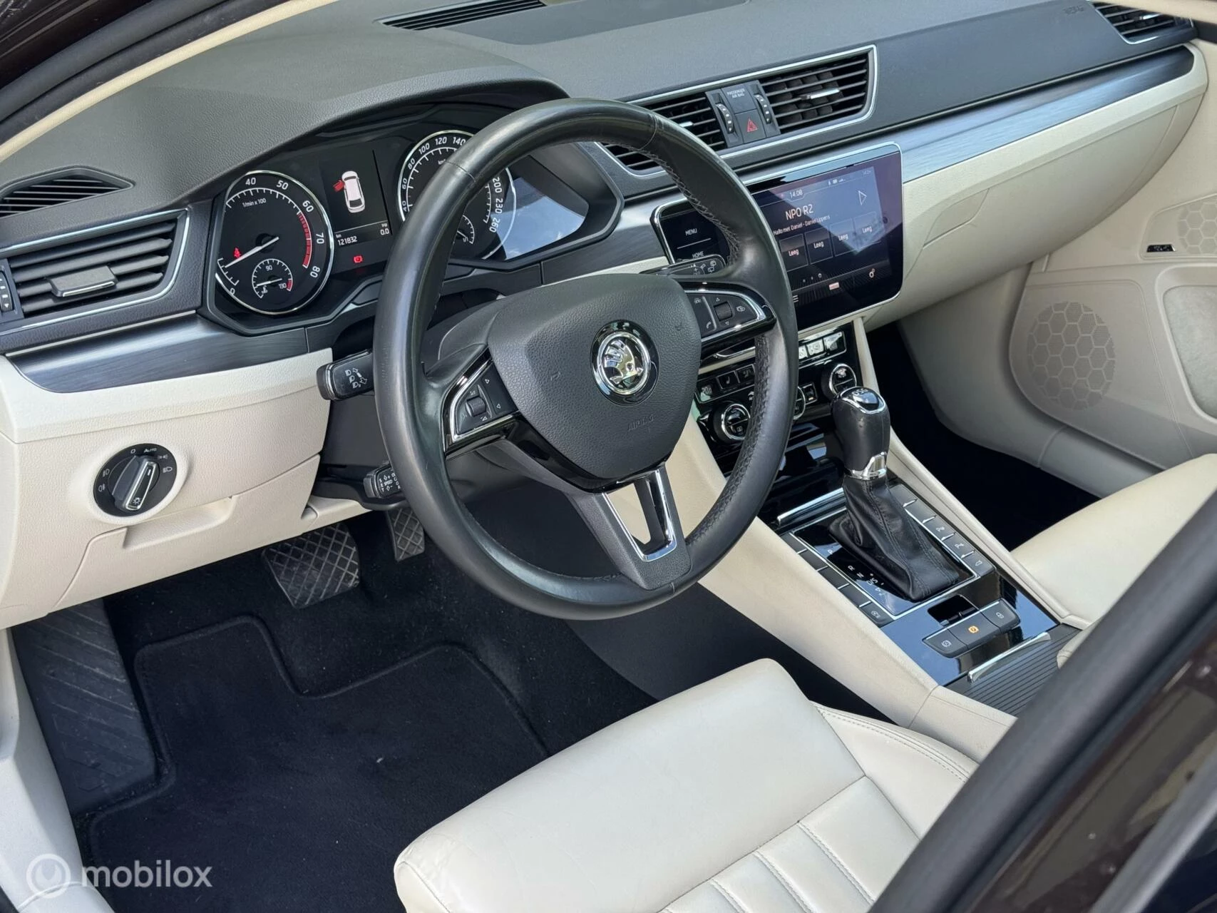 Hoofdafbeelding Škoda Superb