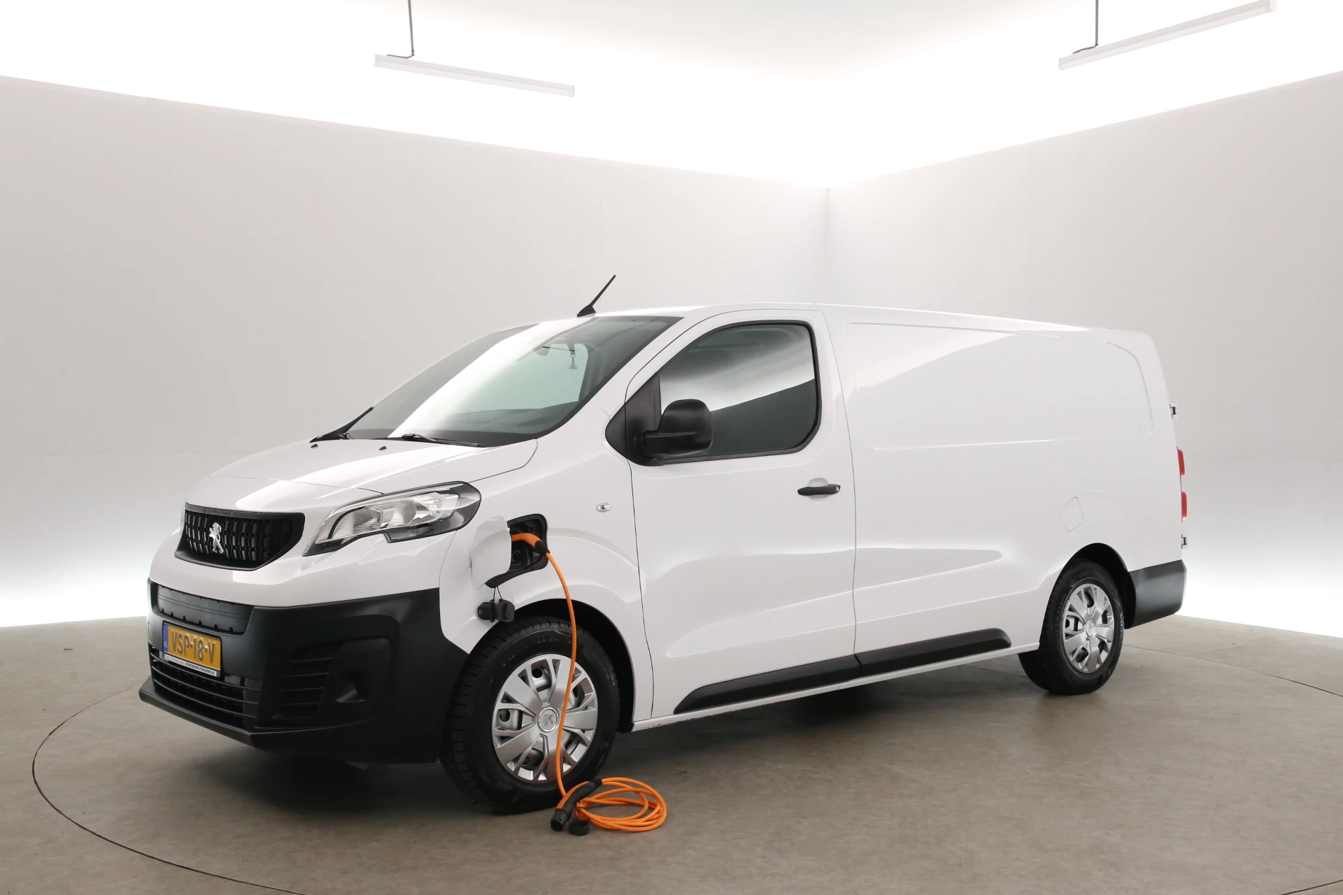 Hoofdafbeelding Peugeot e-Expert