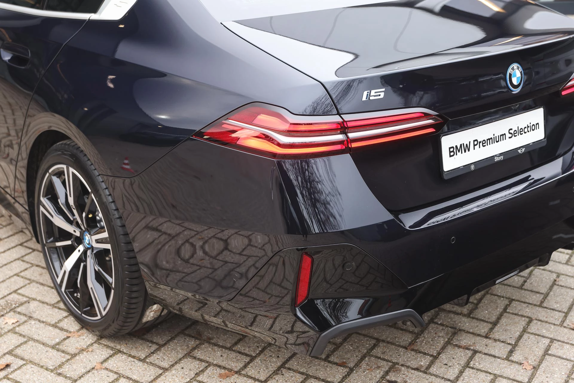 Hoofdafbeelding BMW i5