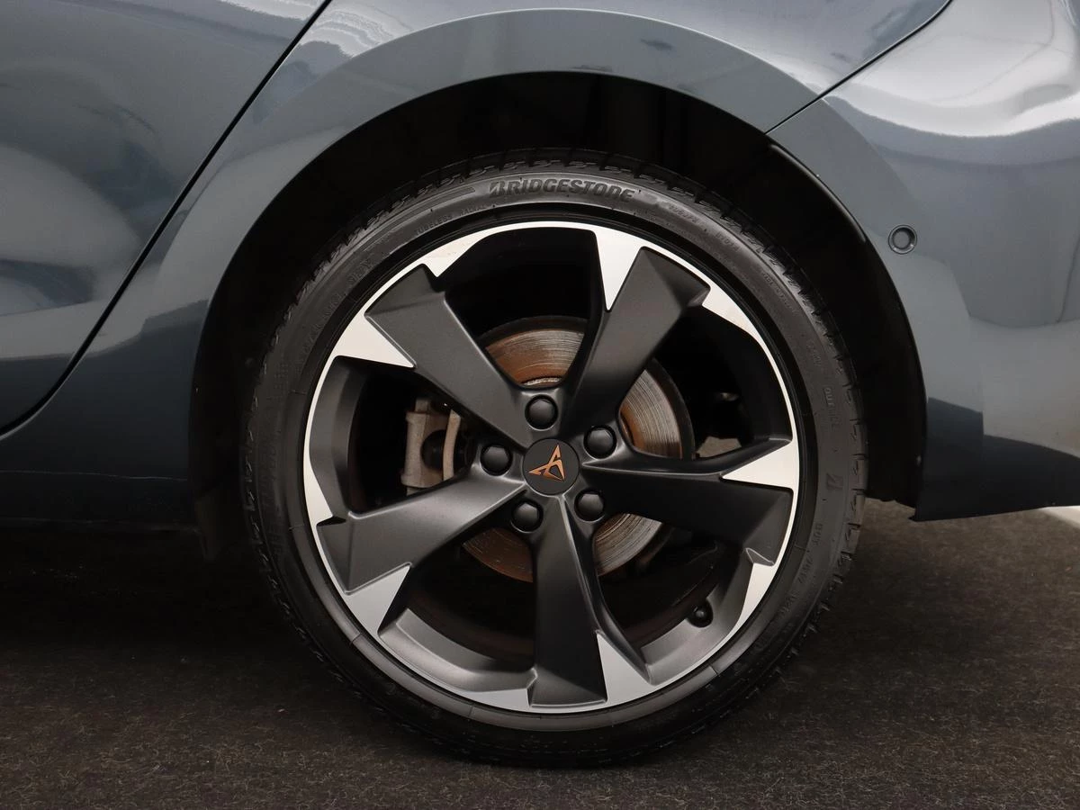 Hoofdafbeelding CUPRA Leon
