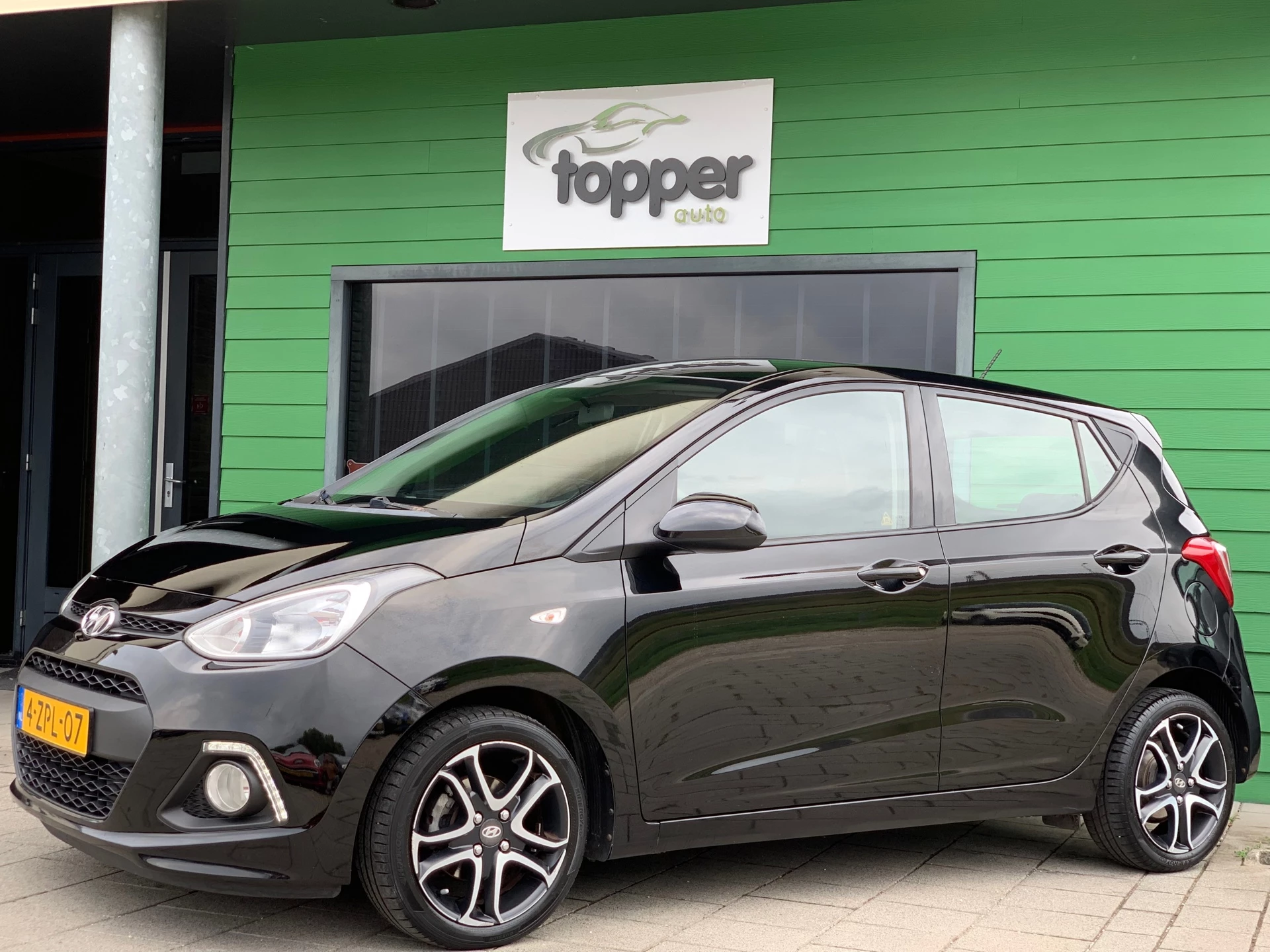 Hoofdafbeelding Hyundai i10