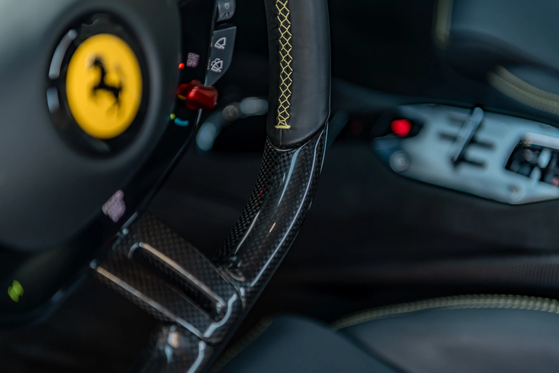 Hoofdafbeelding Ferrari 296