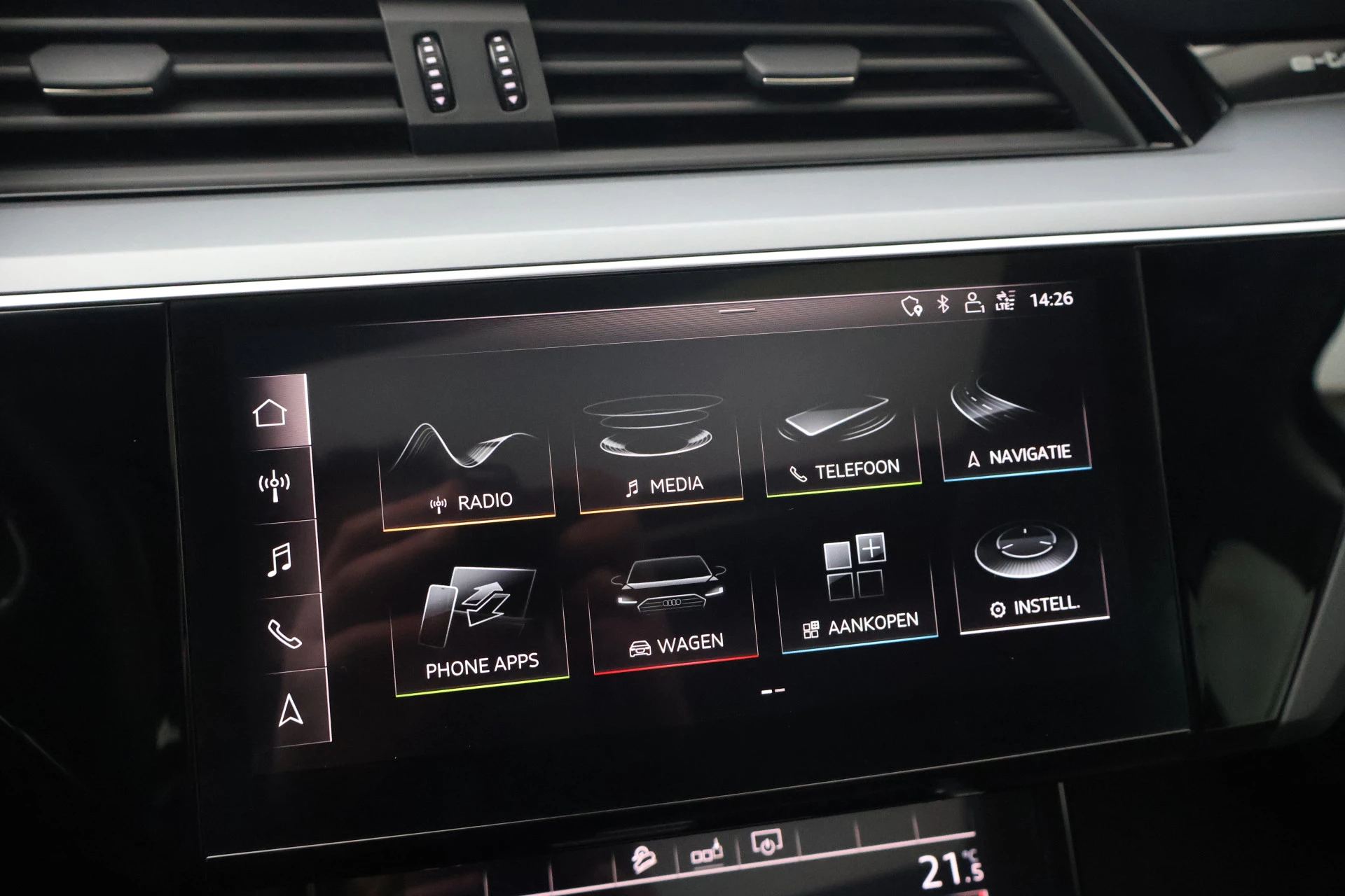 Hoofdafbeelding Audi e-tron