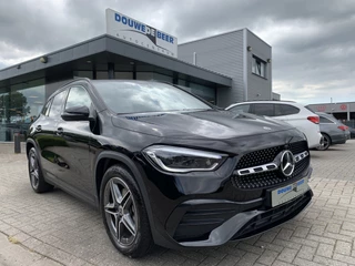Mercedes-Benz GLA 200 AMG Night | Cruise | Trekhaak | Sfeerverlichting | DAB | LED