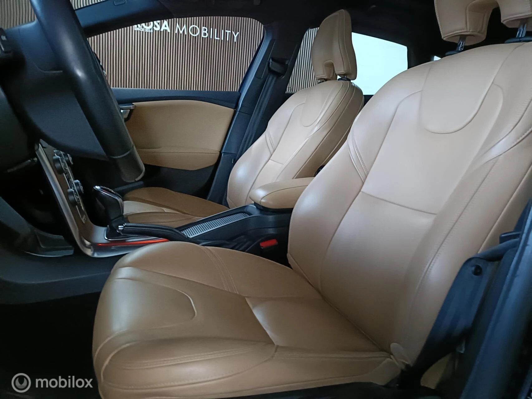 Hoofdafbeelding Volvo V40