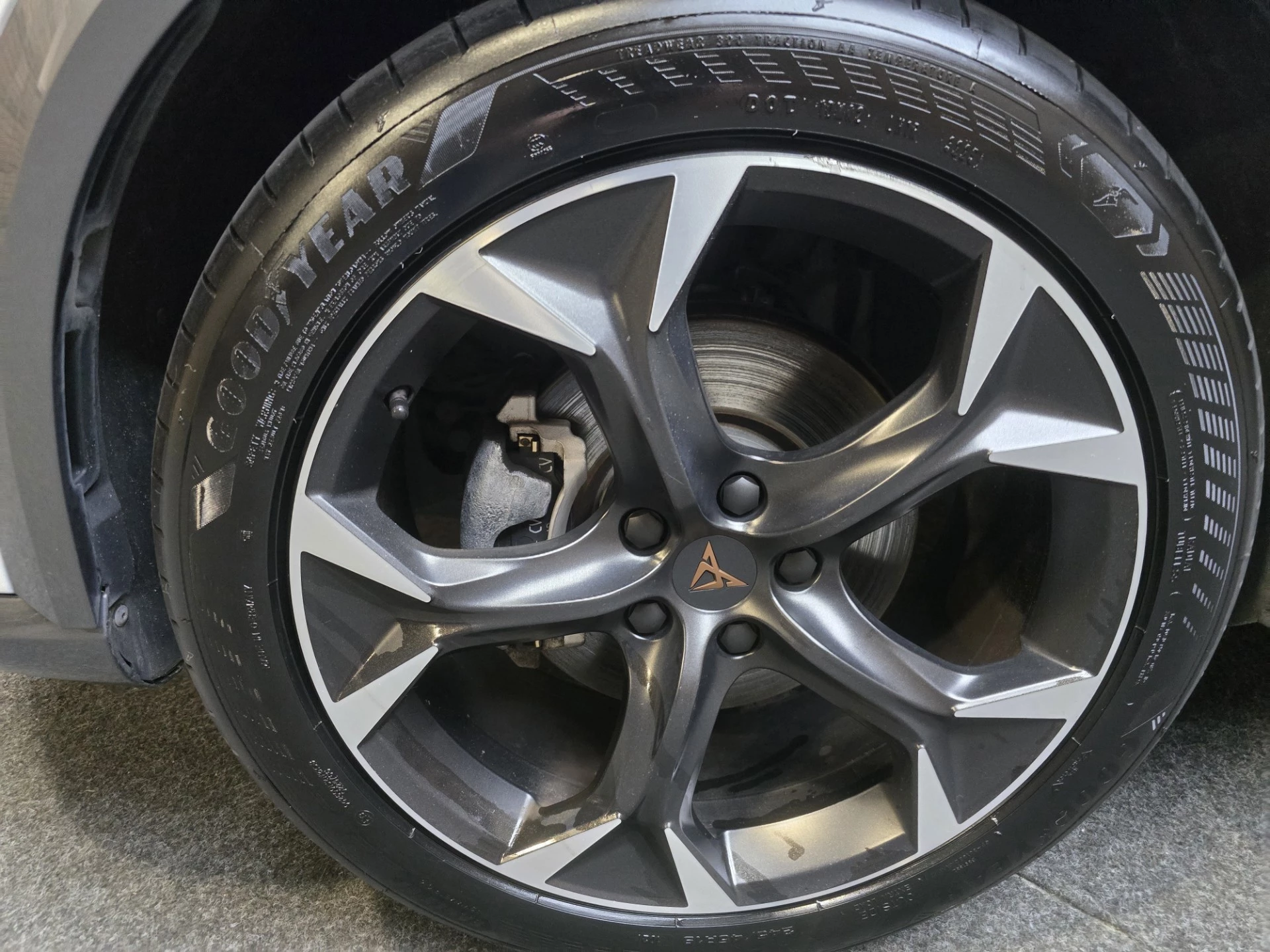 Hoofdafbeelding CUPRA Formentor