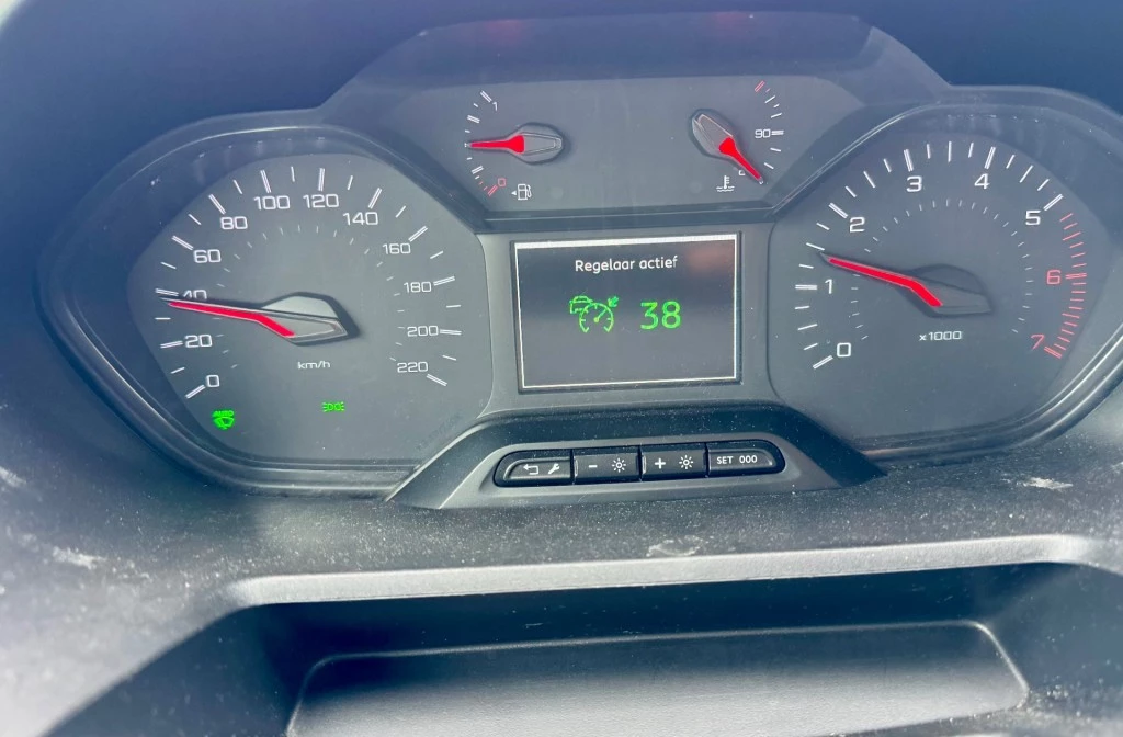 Hoofdafbeelding Peugeot Partner