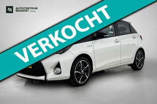 Toyota Yaris 1.5 Hybrid Dynamic Bi-Tone(Goed OnderH, Camera, StoelV, Cruise Con, Climate Con, Etc)