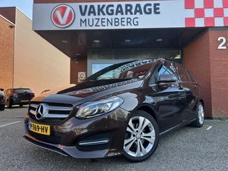 Hoofdafbeelding Mercedes-Benz B-Klasse Mercedes-Benz B-Klasse 180 Ambition // LED // NAVI // CLIMA // HALF LEDER // PDC // STOELVERWARMING //