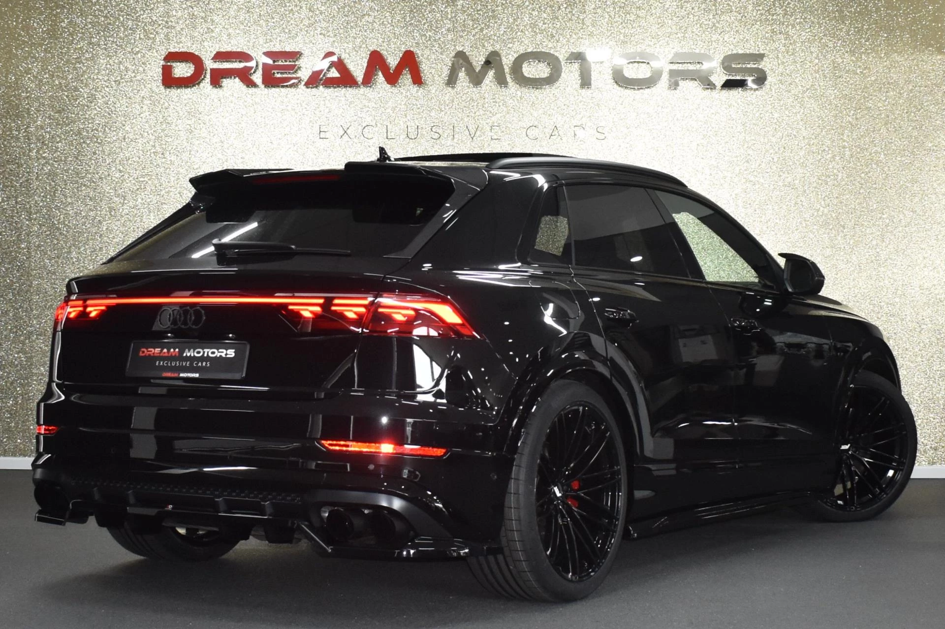 Hoofdafbeelding Audi Q8