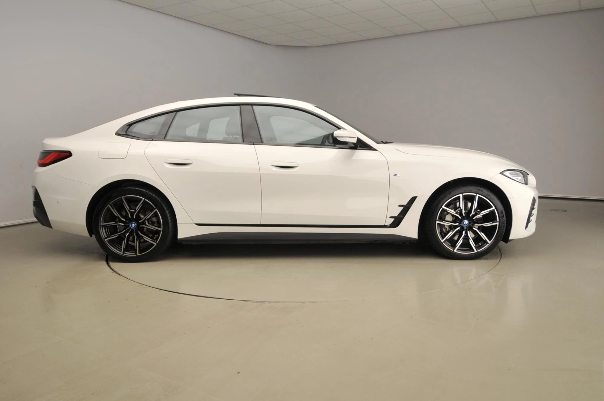 Hoofdafbeelding BMW i4