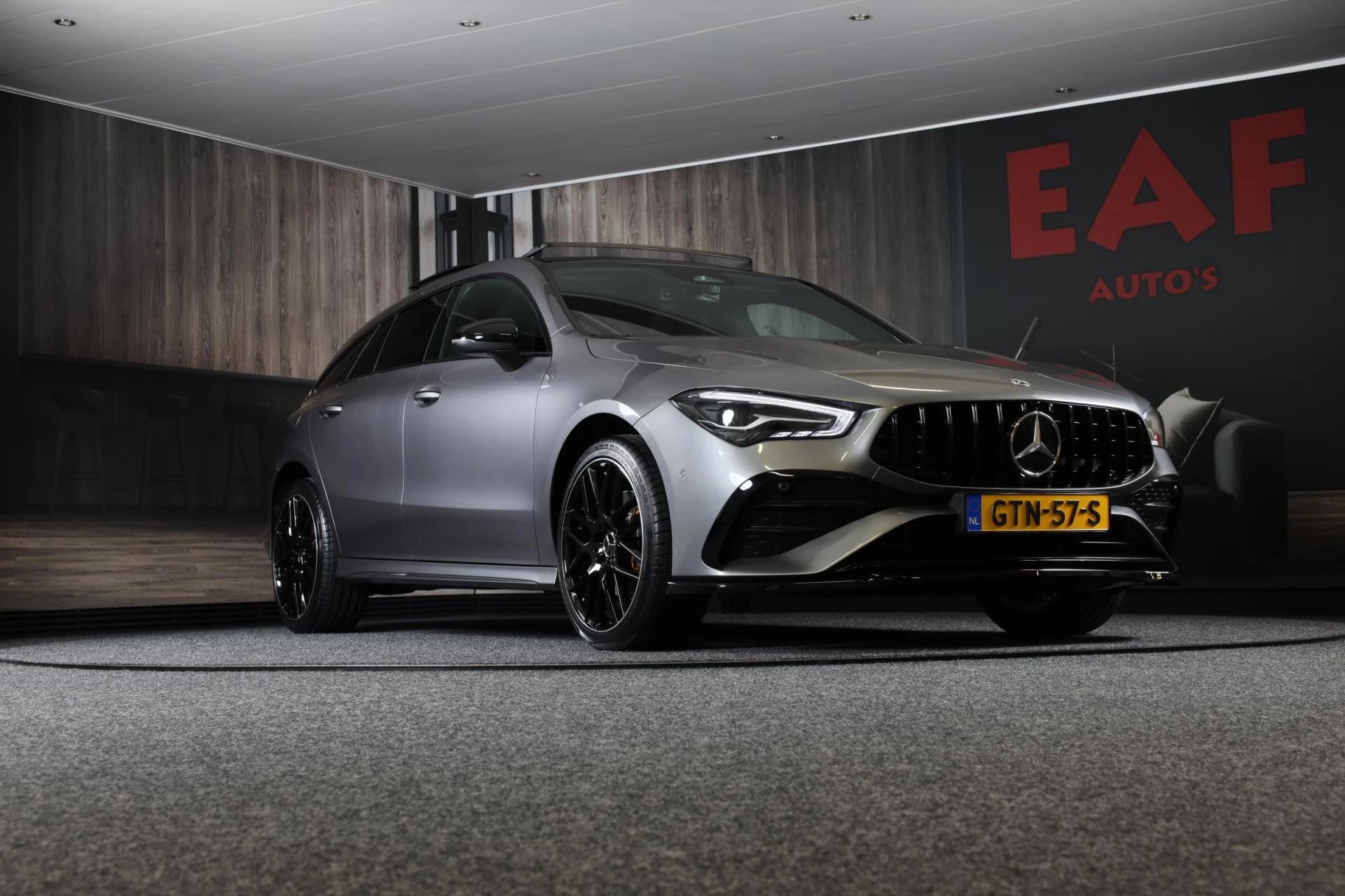 Hoofdafbeelding Mercedes-Benz CLA