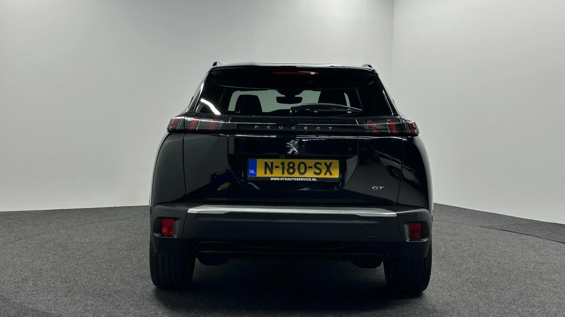 Hoofdafbeelding Peugeot e-2008