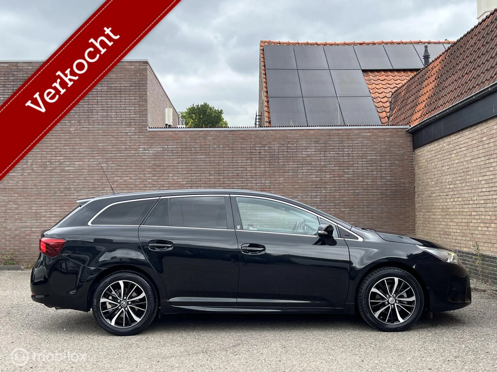 Hoofdafbeelding Toyota Avensis
