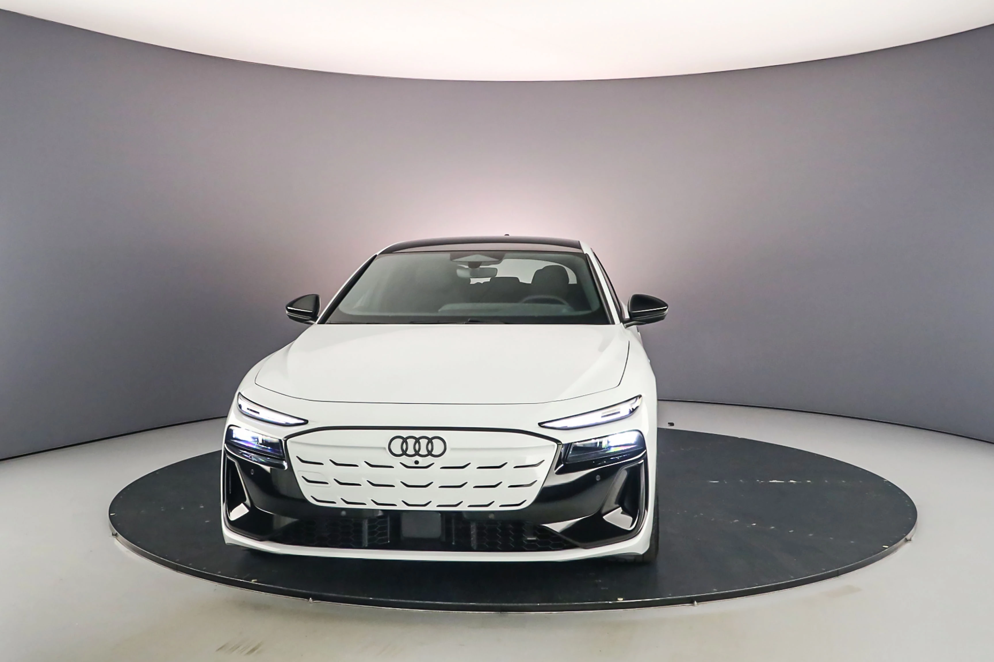 Hoofdafbeelding Audi A6 e-tron
