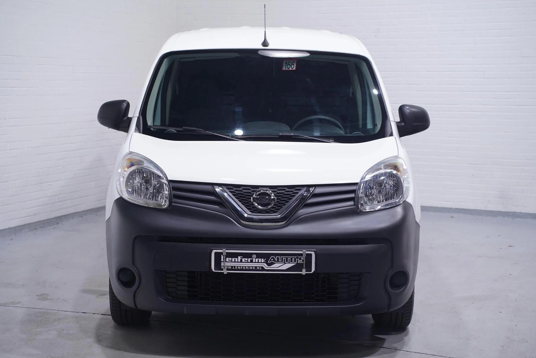 Hoofdafbeelding Nissan NV250