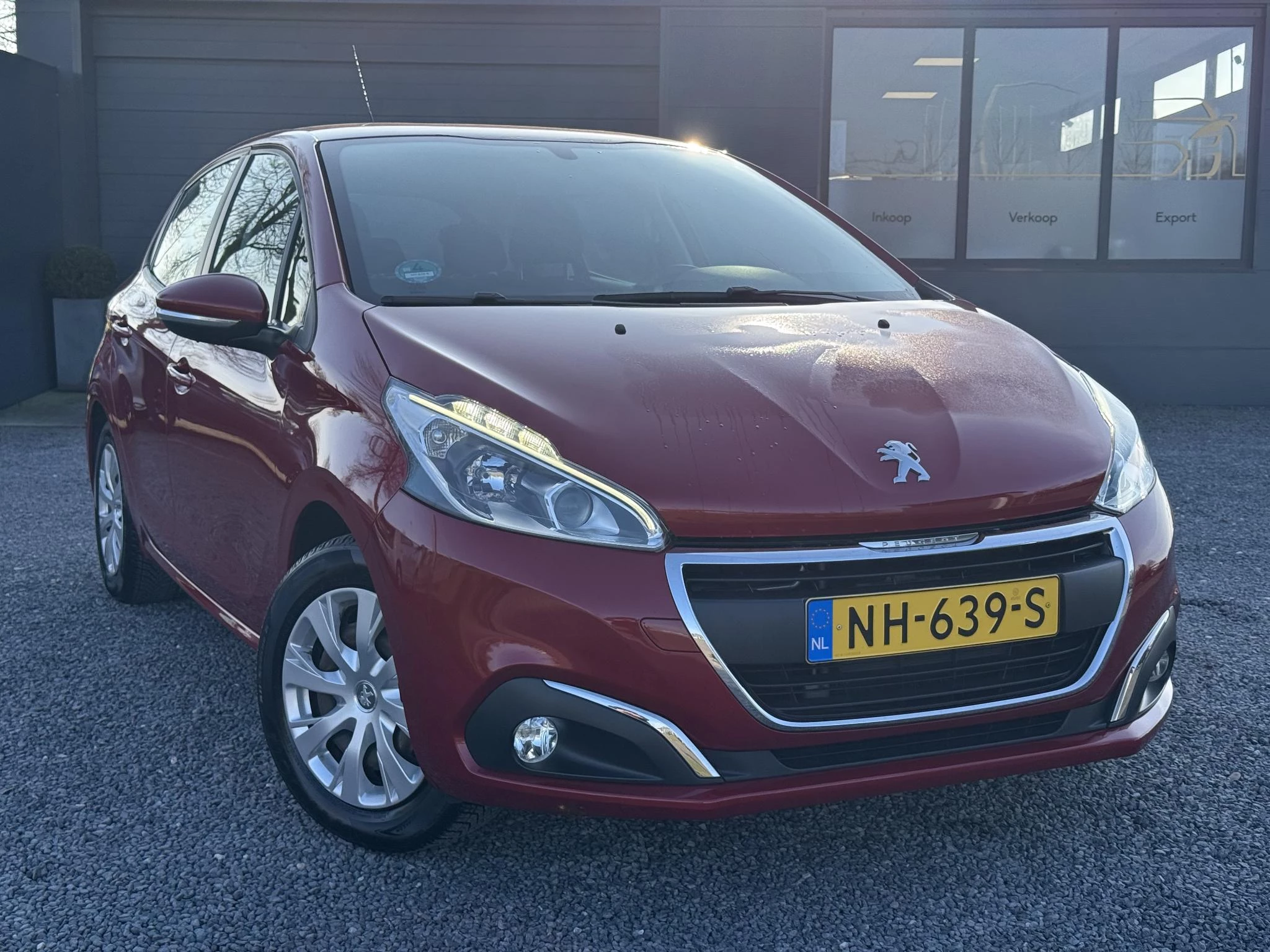 Hoofdafbeelding Peugeot 208