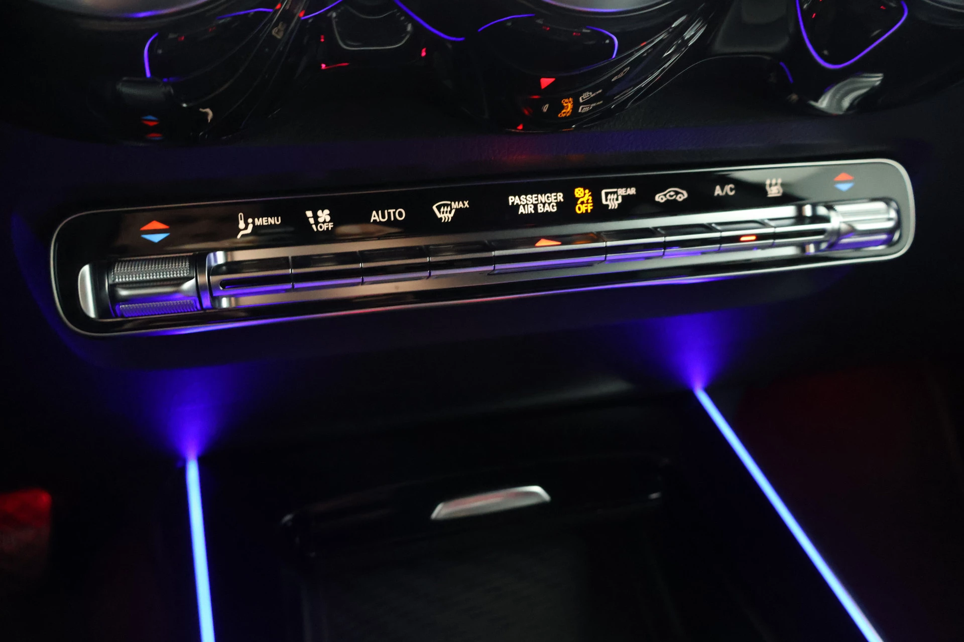 Hoofdafbeelding Mercedes-Benz EQB