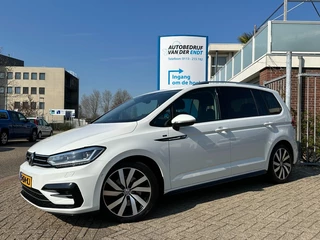 Hoofdafbeelding Volkswagen Touran Volkswagen Touran 1.4 TSI Highline Edition R 7 persoons R-line LED Camera Trekhaak