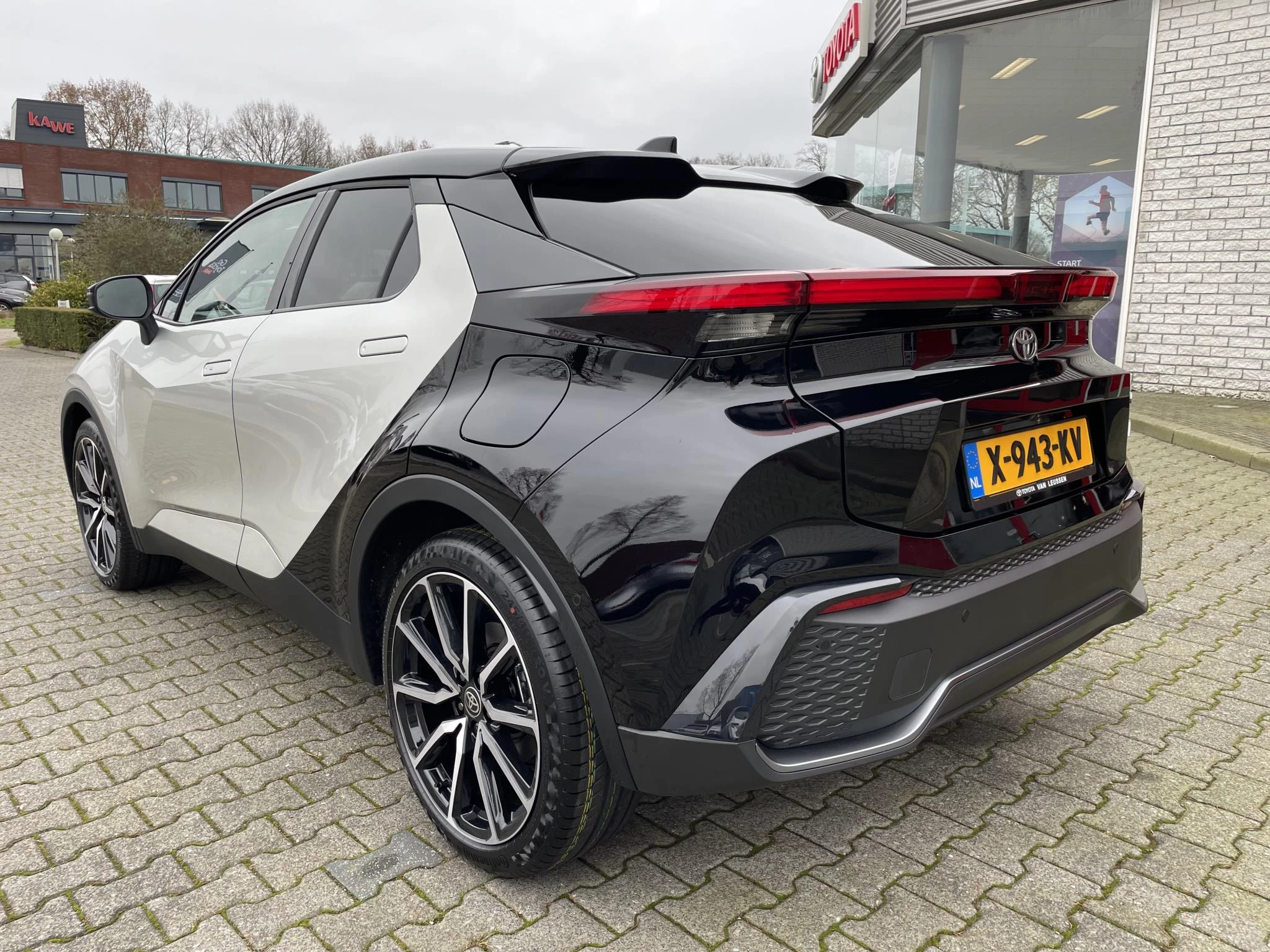 Hoofdafbeelding Toyota C-HR