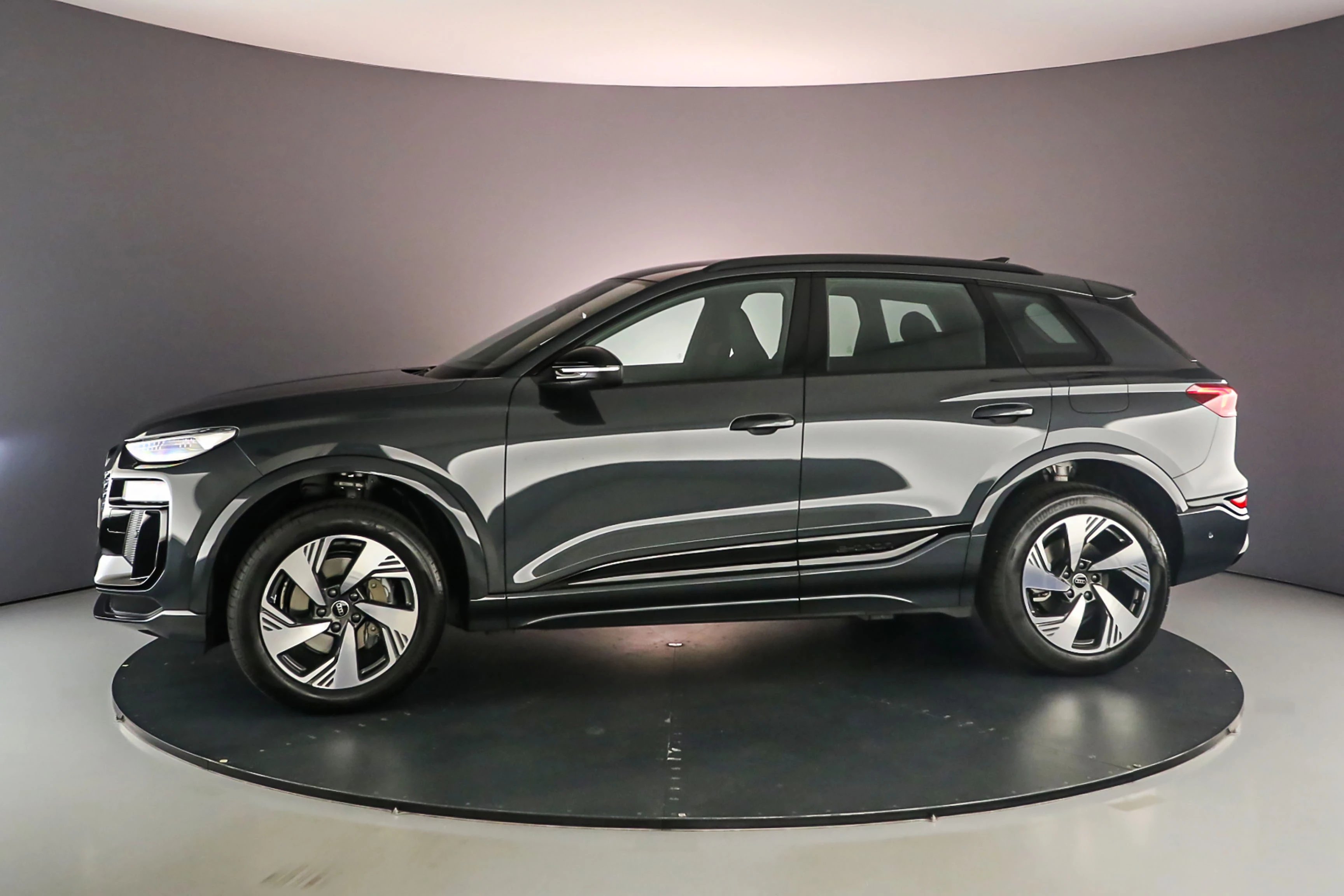 Hoofdafbeelding Audi Q6 e-tron